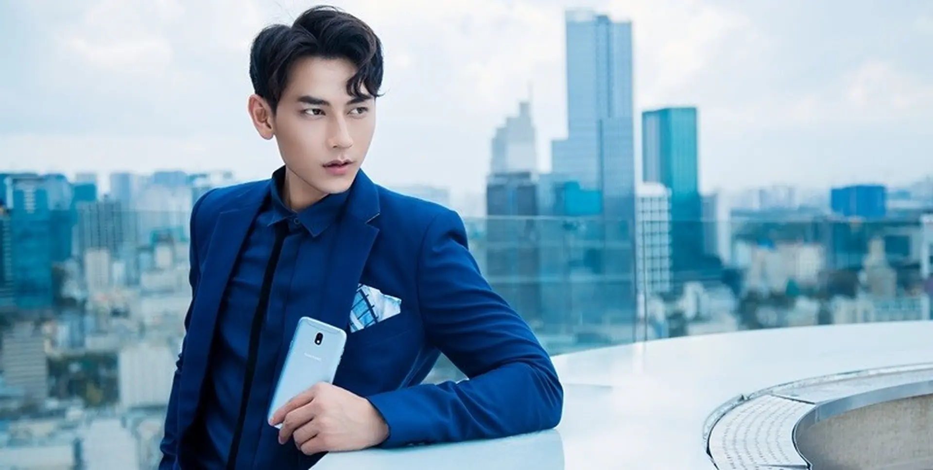 Galaxy J7 Pro màn hình Super AMOLED, pin 3.600 mAh có đáng mua trong tầm giá 7 triệu đồng?