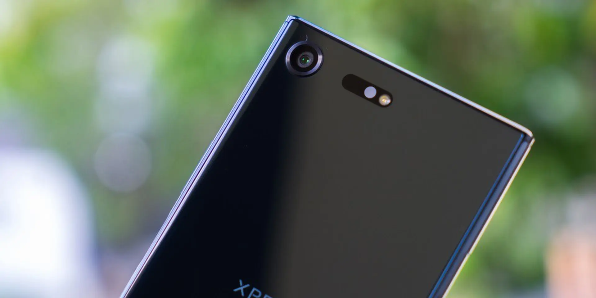Trên tay XZ Premium: 2 mặt kính, thiết kế bóng bẩy, Snapdragon 835, Màn hình 4K HDR