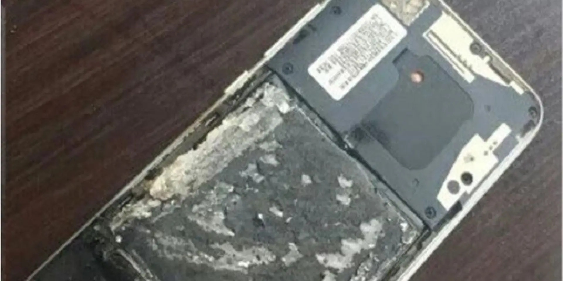 Mi 5 Pro phát nổ, Xiaomi đổ lỗi cho người dùng?