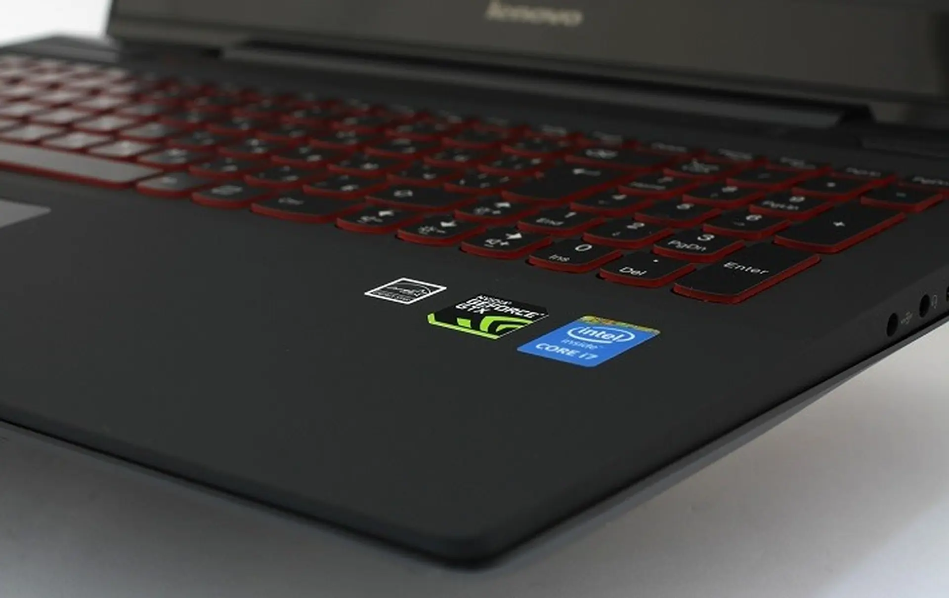 Tìm hiểu về card màn hình rời Nvidia trên laptop: GTX là gì?