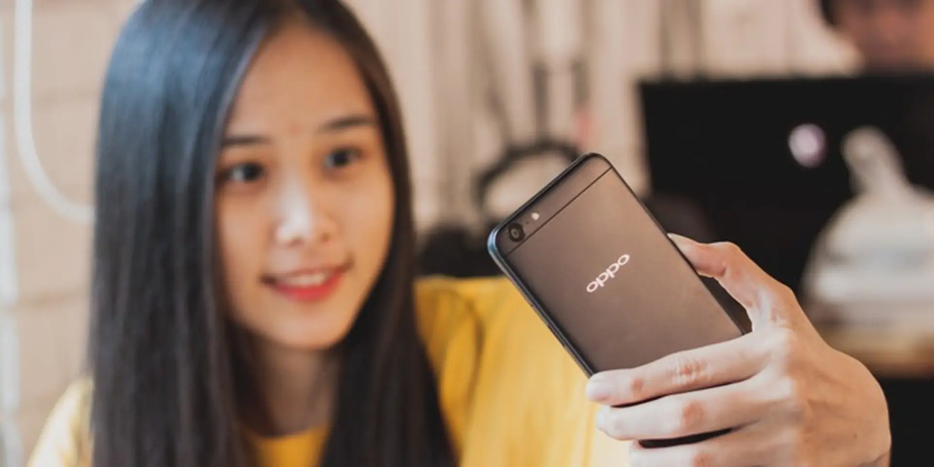 OPPO F3 Lite (A57) sẽ phải đối mặt với 5 đối thủ tầm trung "đáng gờm" sau đây!