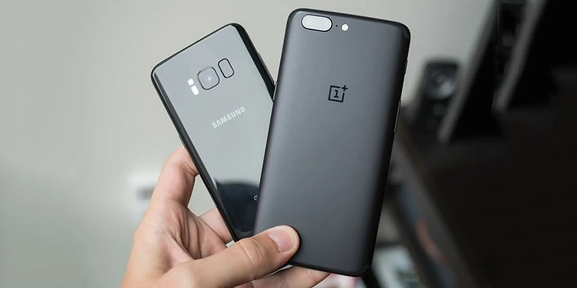 Những lý do để mua OnePlus 5 thay vì Samsung Galaxy S8