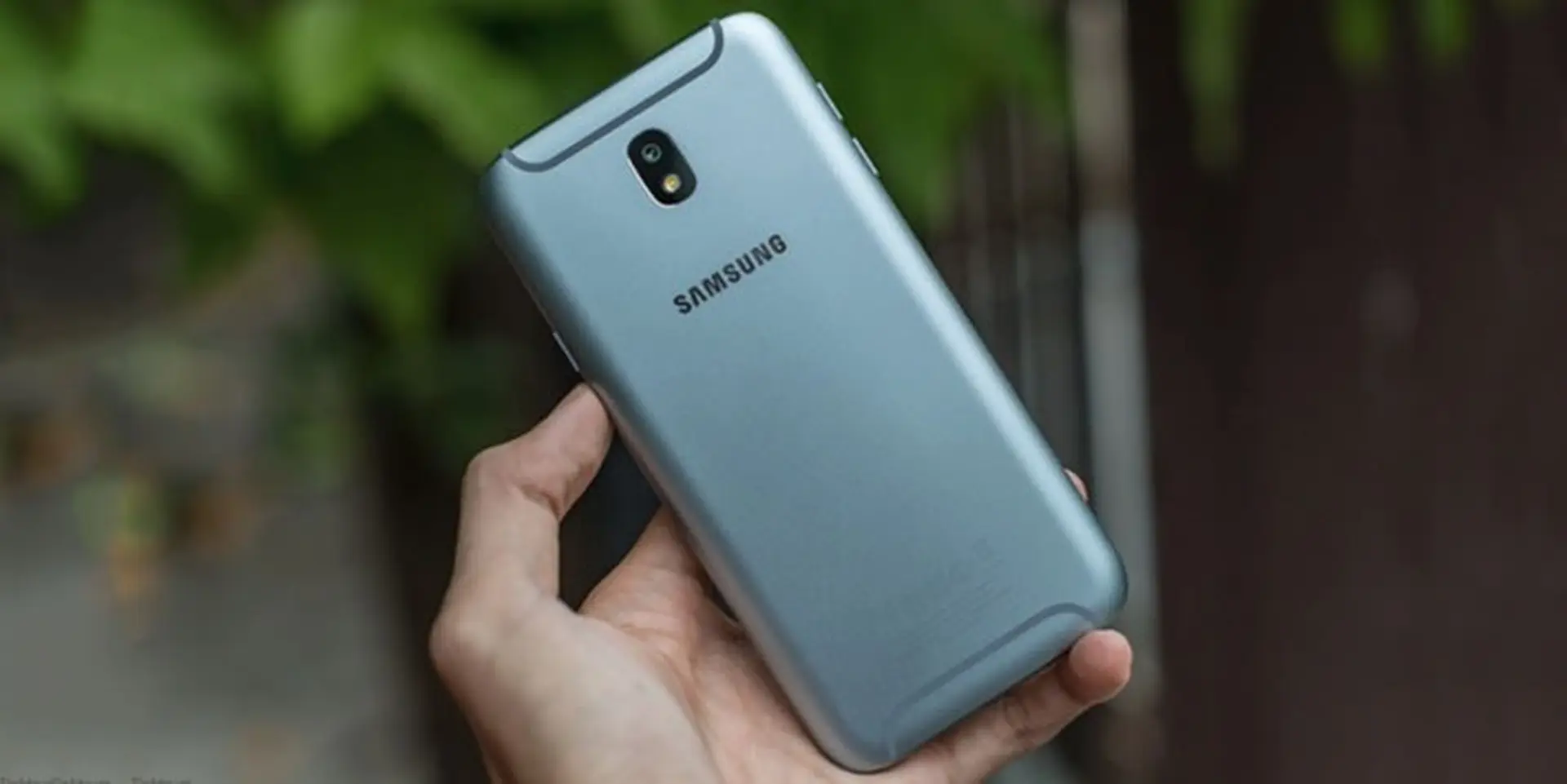 Giải mã cơn sốt Galaxy J7 Pro tại Việt Nam