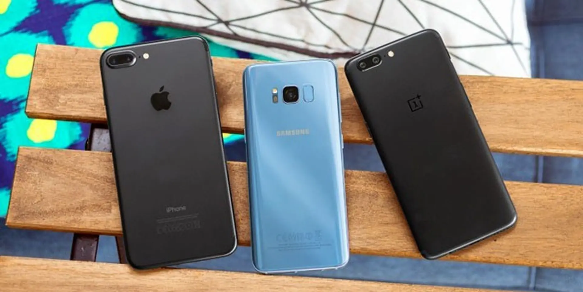 Vì sao smartphone cao cấp đang đắt dần lên?
