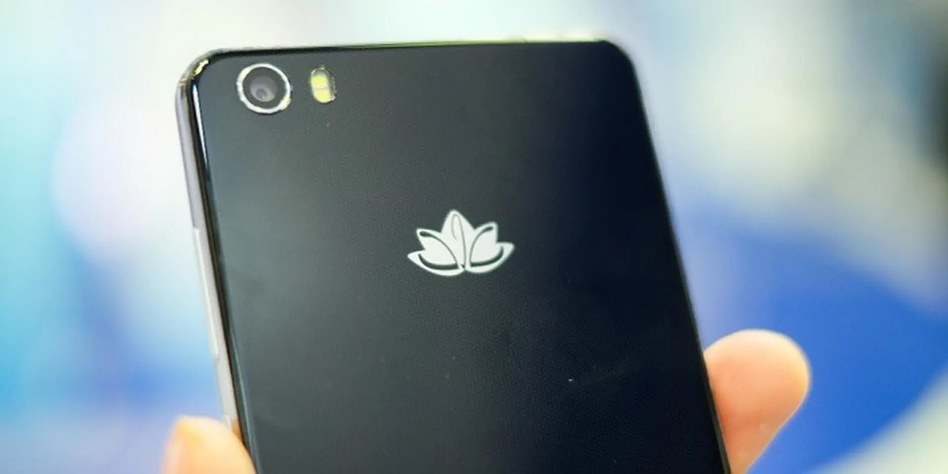 Trên tay "Bông sen" công nghệ Vivas Lotus S3 LTE