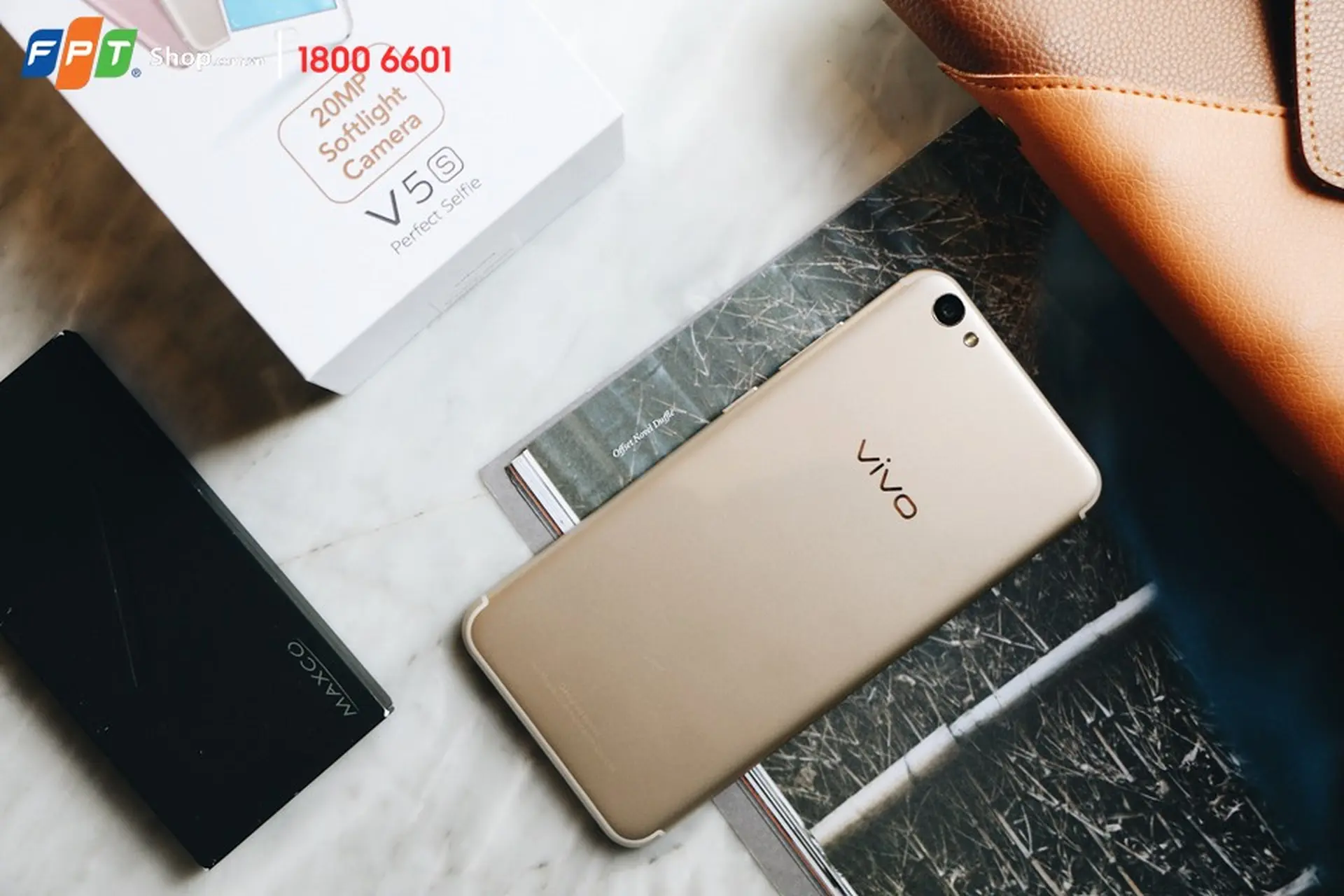 Vivo V5s giảm sốc 700.000 đồng tại FPT Shop