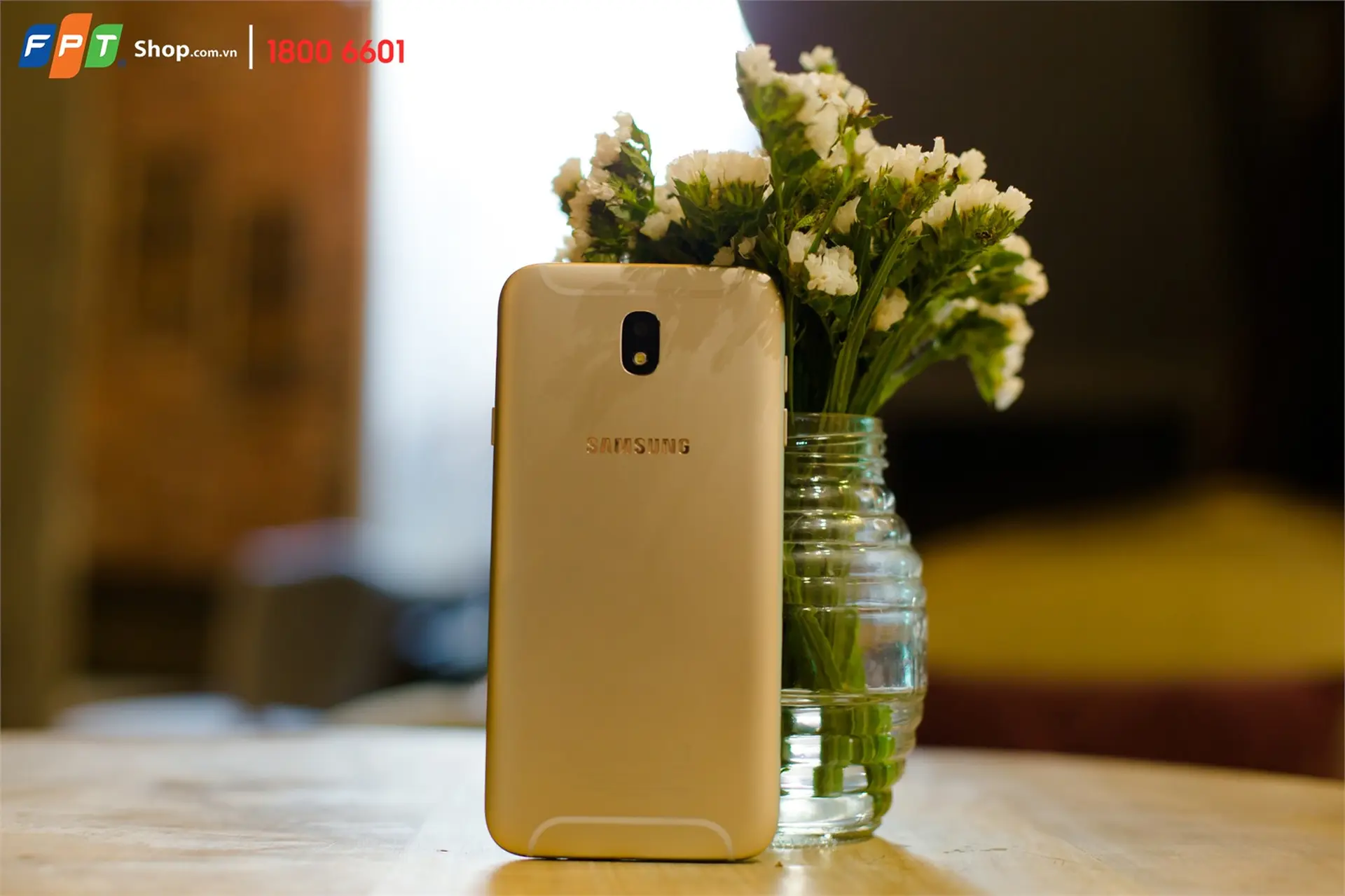 Mua trả góp Galaxy J7 Pro 0% lãi suất tại FPT Shop