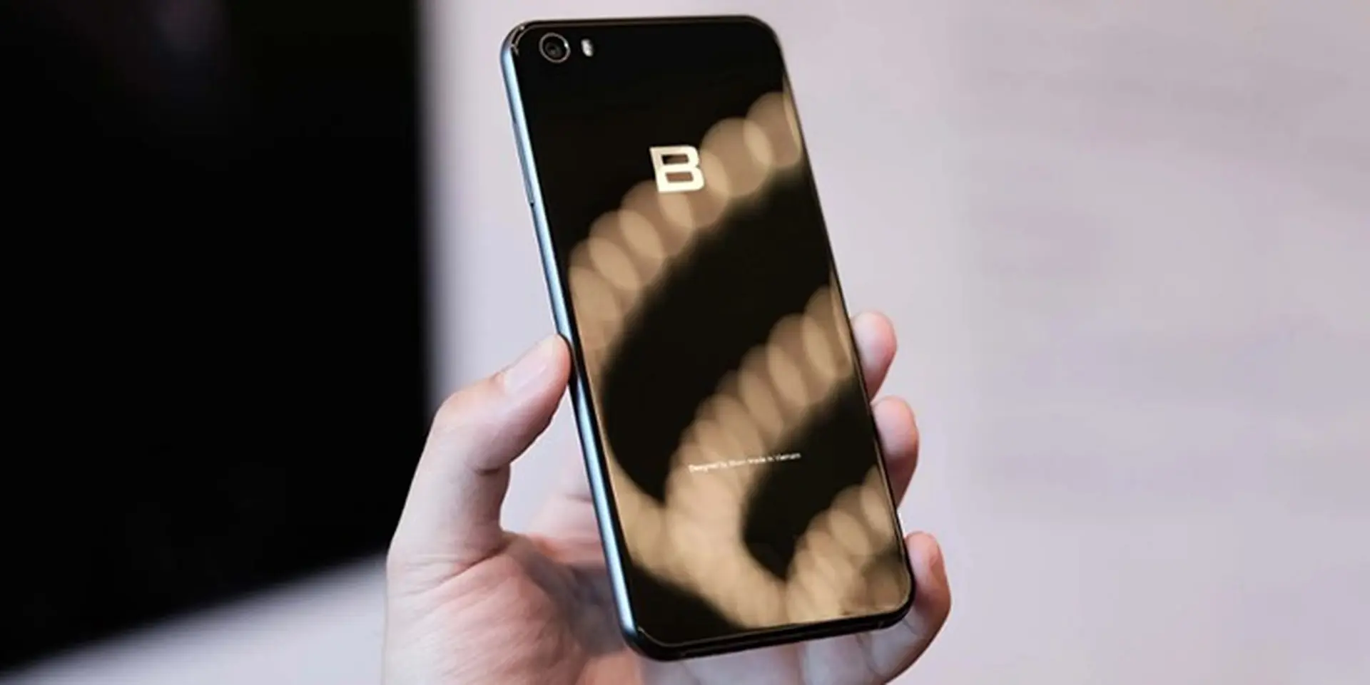 4 điều thú vị ở Bphone 2017 mà bạn không thể tìm thấy ở iPhone