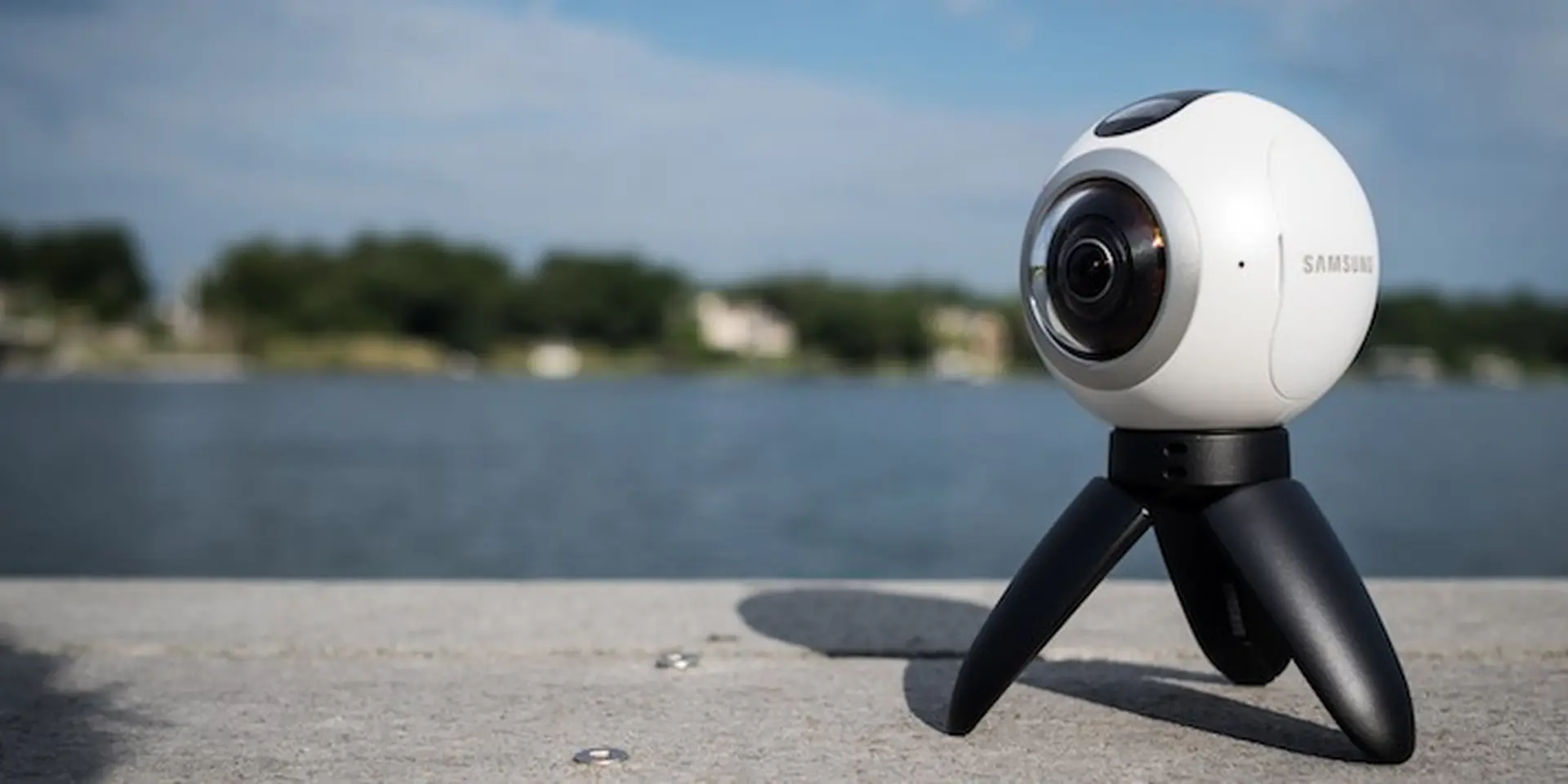 Samsung Gear 360: Chiếc camera 360 độ tuyệt vời mà bạn không thể không mua