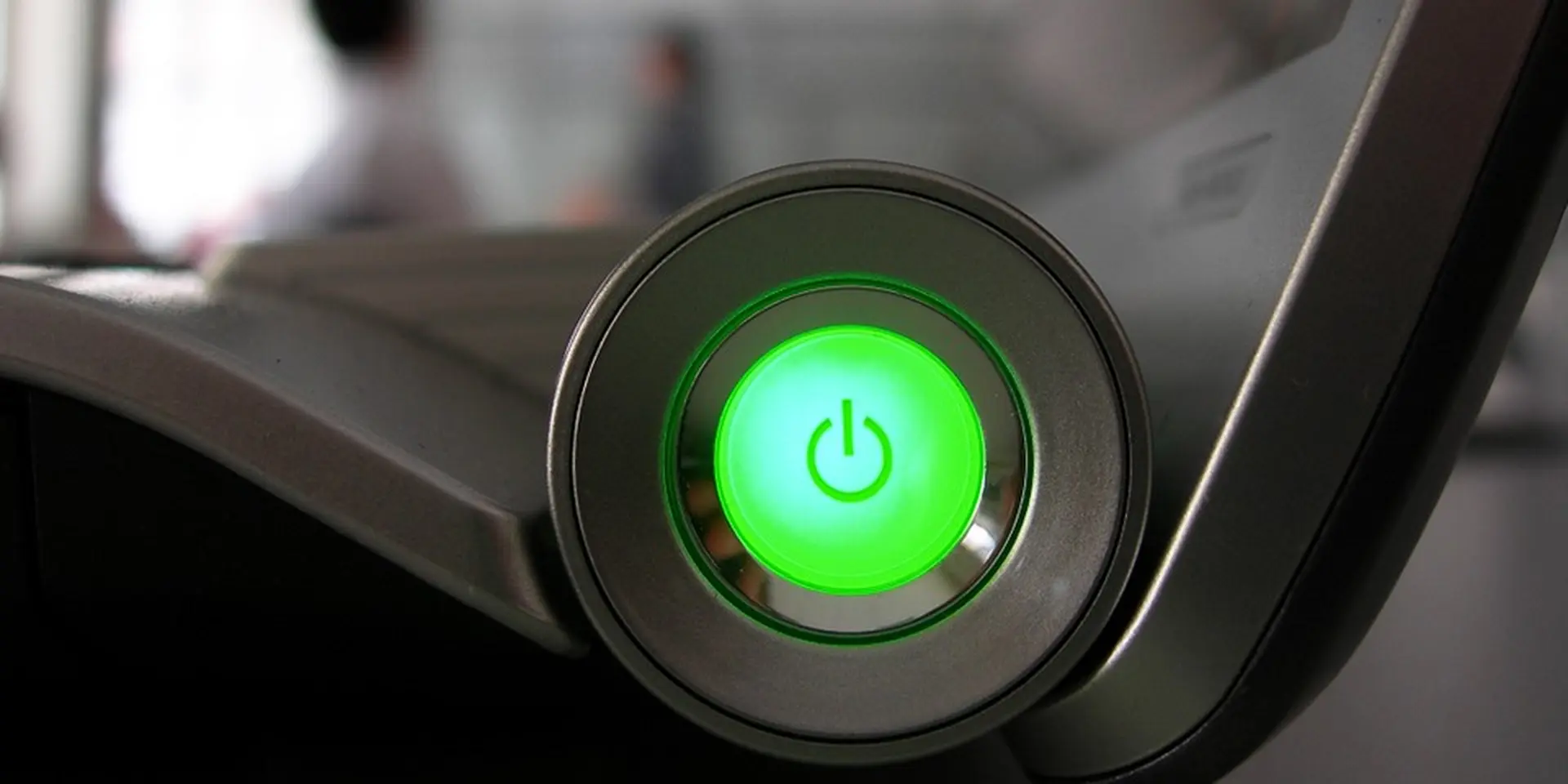 Làm thế nào để tắt máy tính từ xa bằng điện thoại