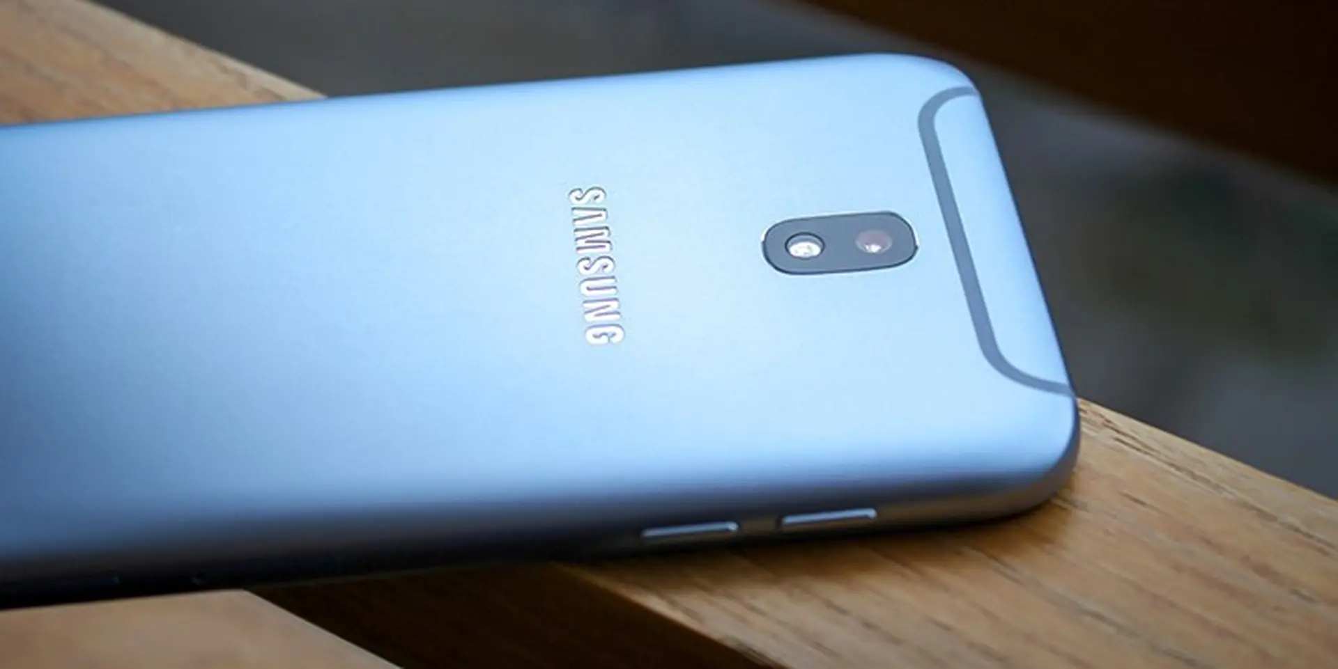5 smartphone được ưa chuộng nhất thị trường Việt trong tháng 7
