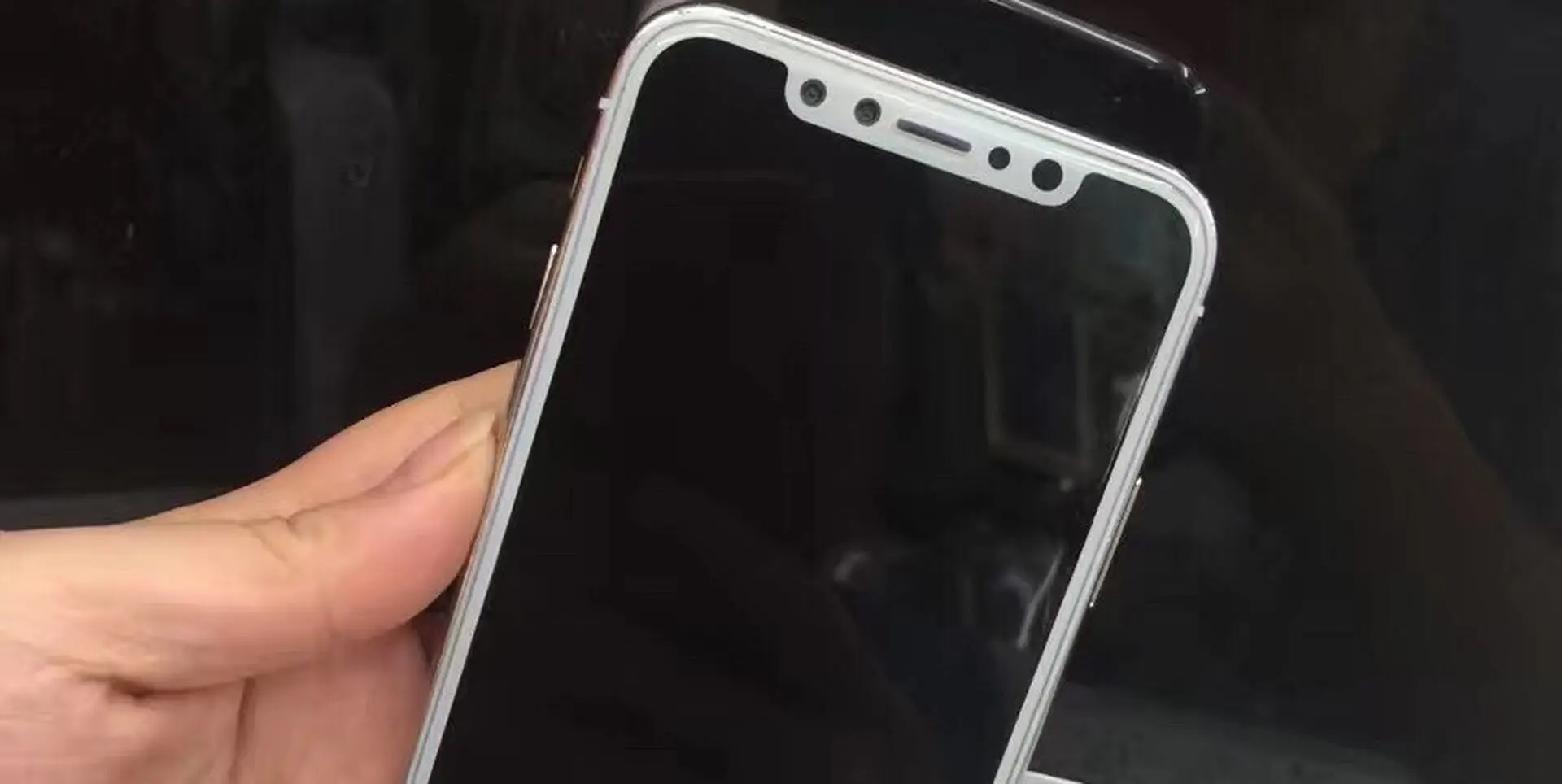 iPhone 8 bất ngờ xuất hiện trên tay người dùng, iFan lên đỉnh.!