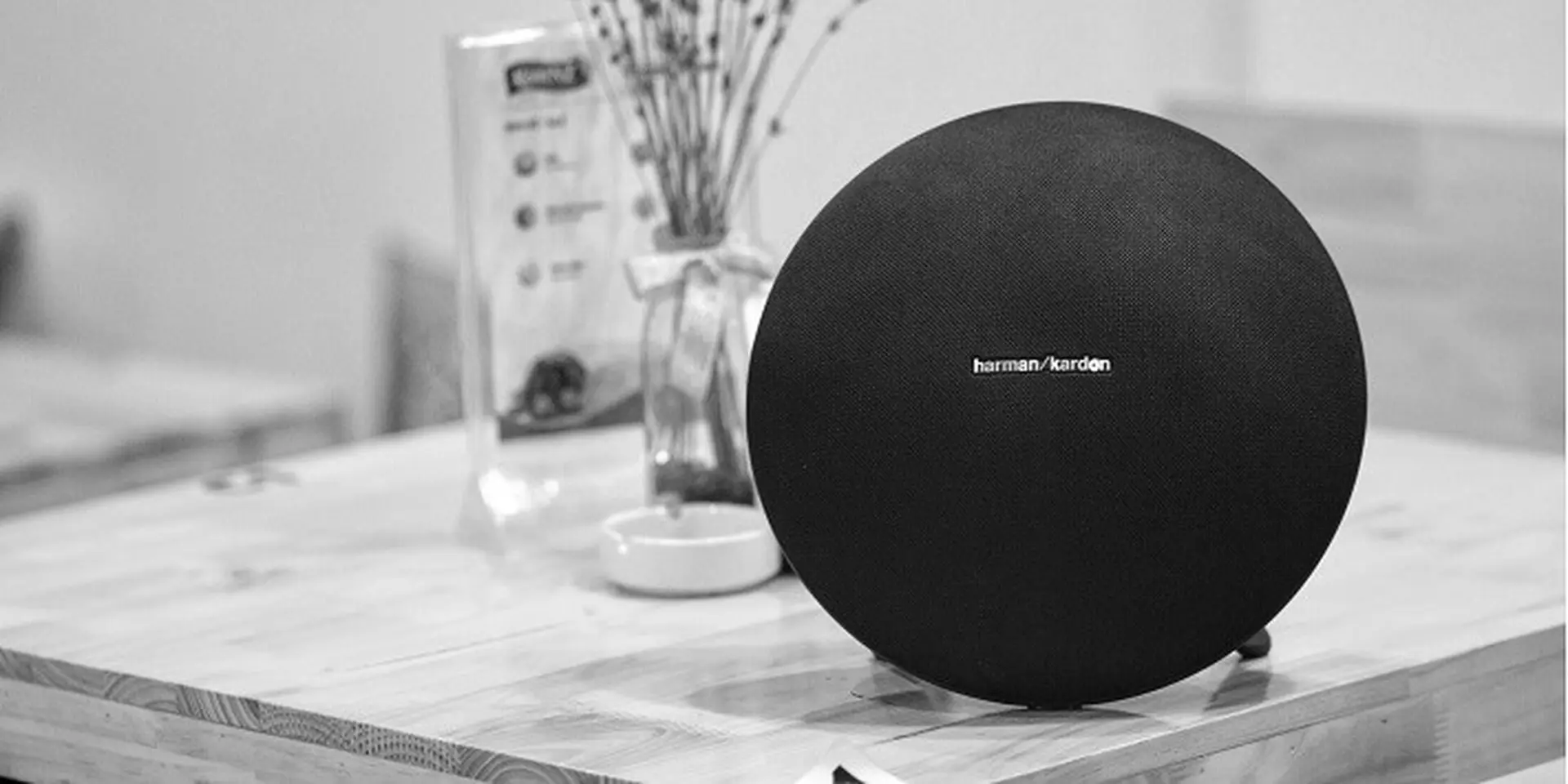 Trên tay loa Harman Kardon OnyX Studio 3: Món quà đẳng cấp khi mua Galaxy Note 8