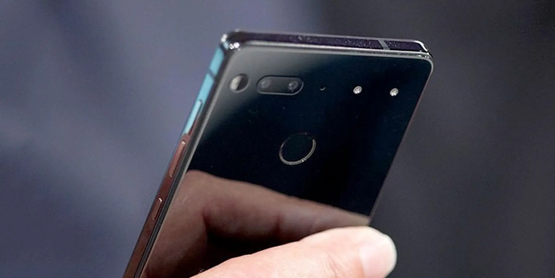 Khám phá hệ thống camera kép trên Essential Phone: Chụp quá xuất sắc!
