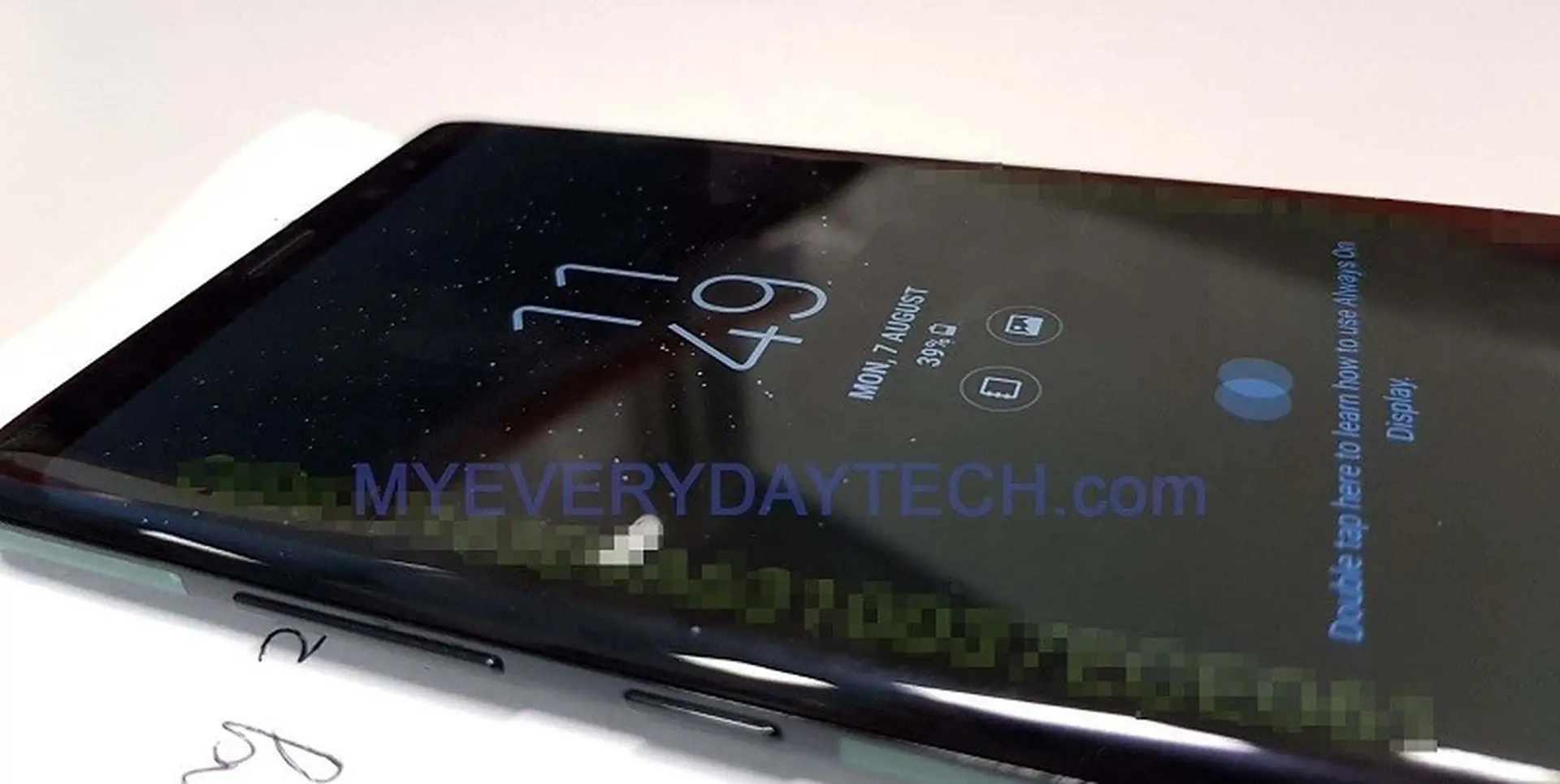 Galaxy Note 8 kèm bút S Pen lộ ảnh thực tế đầu tiên