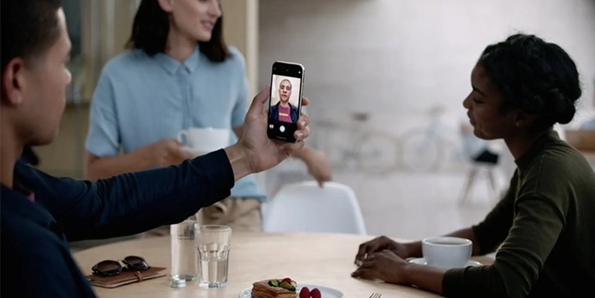 7 tính năng chỉ có trên iPhone X mà không có trên iPhone 8
