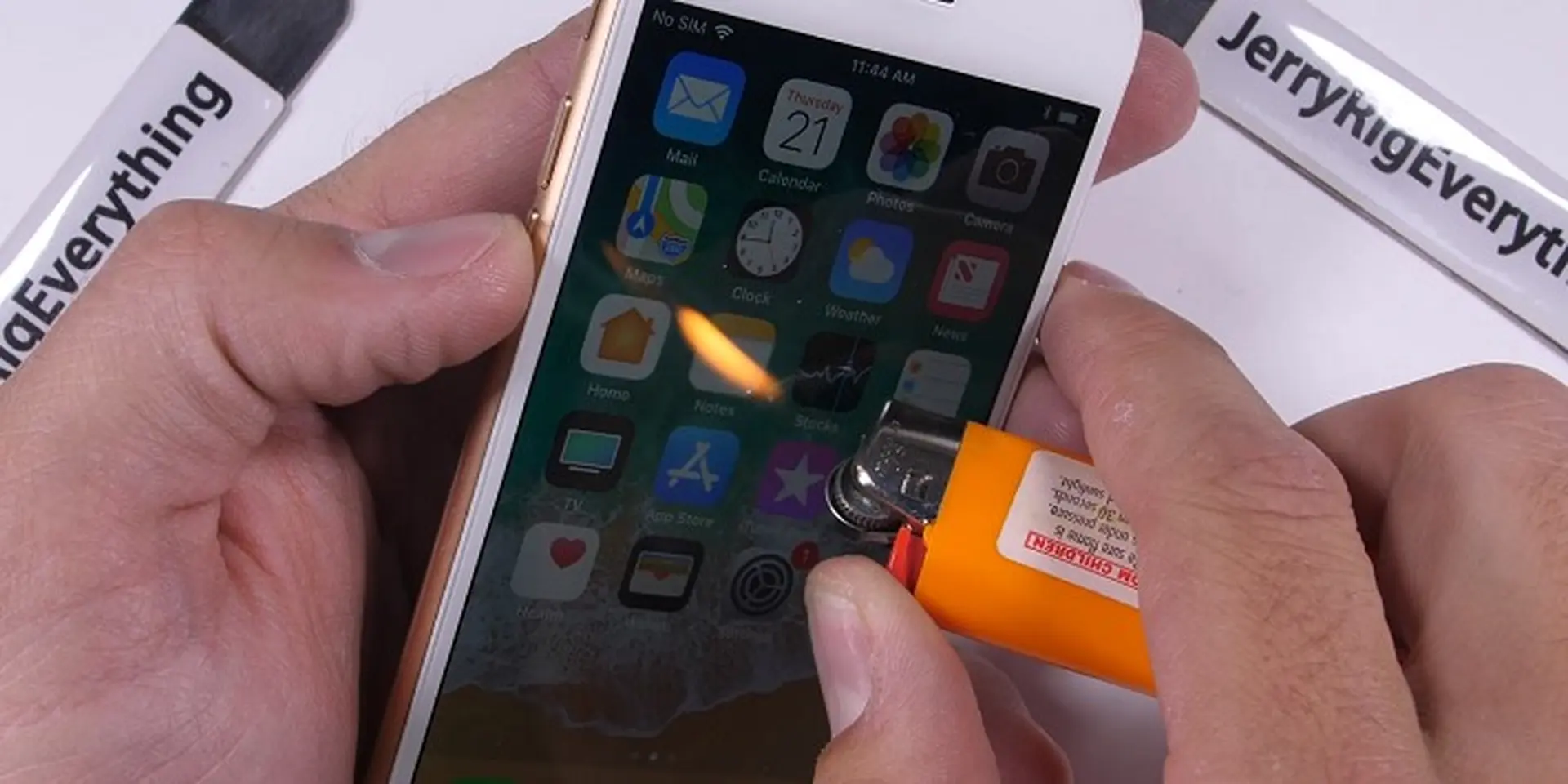 iPhone 8 ''vượt ải'' thành công trong lần tra tấn đầu tiên