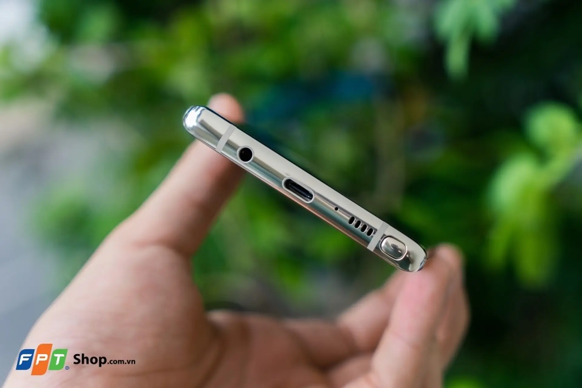 https://fptshop.com.vn/