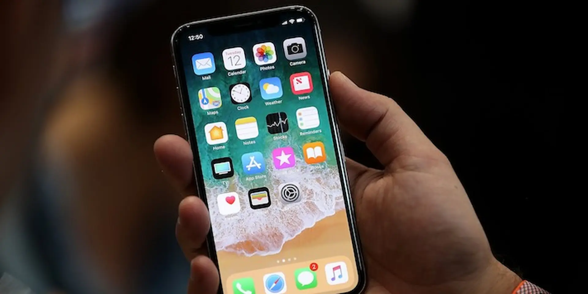 "Hô biến" điện thoại Android thành iPhone X ngay hôm nay với ứng dụng độc đáo này