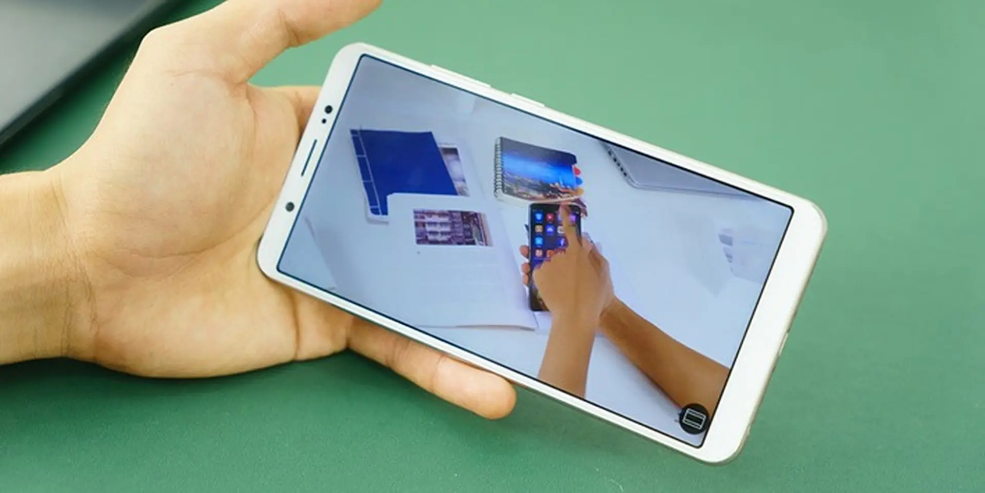 Những lý do để bạn nên đặt mua ngay Vivo V7 Plus