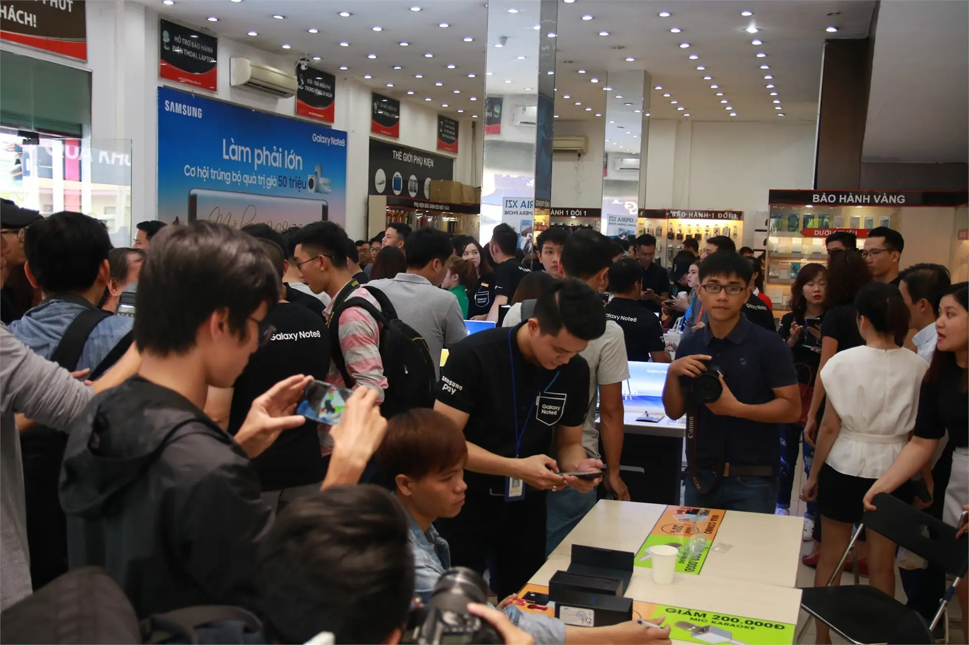 Siêu phẩm Galaxy Note8 chính thức lên kệ tại FPT Shop