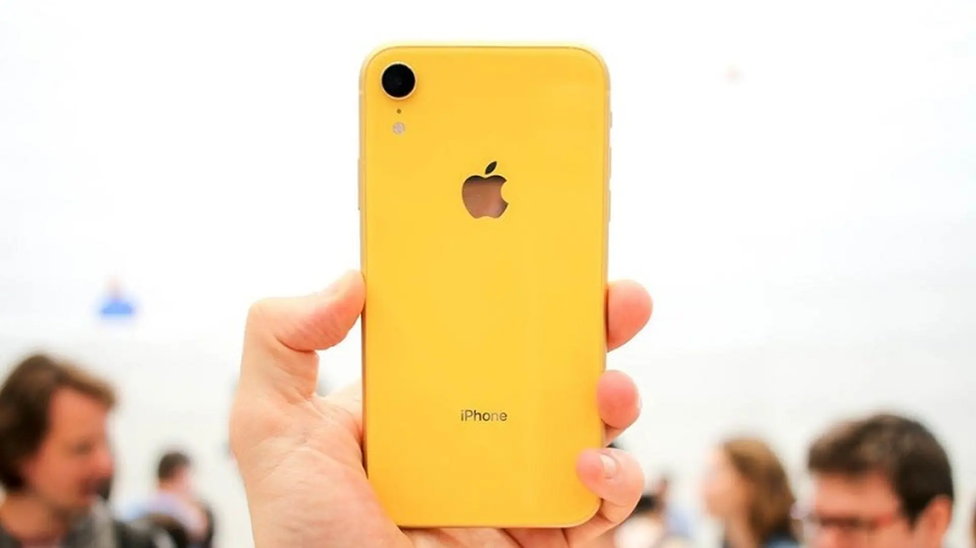 iPhone XR sẽ đạt doanh số cao hơn 50% so với iPhone 8 của năm ngoái
