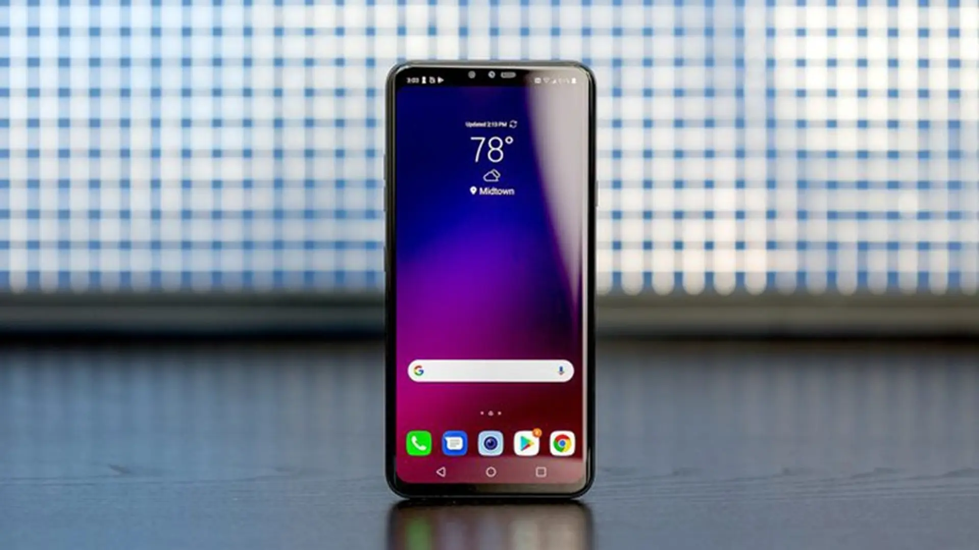LG được cấp bằng sáng chế cho smartphone có màn hình không viền, 4 camera sau hình vuông