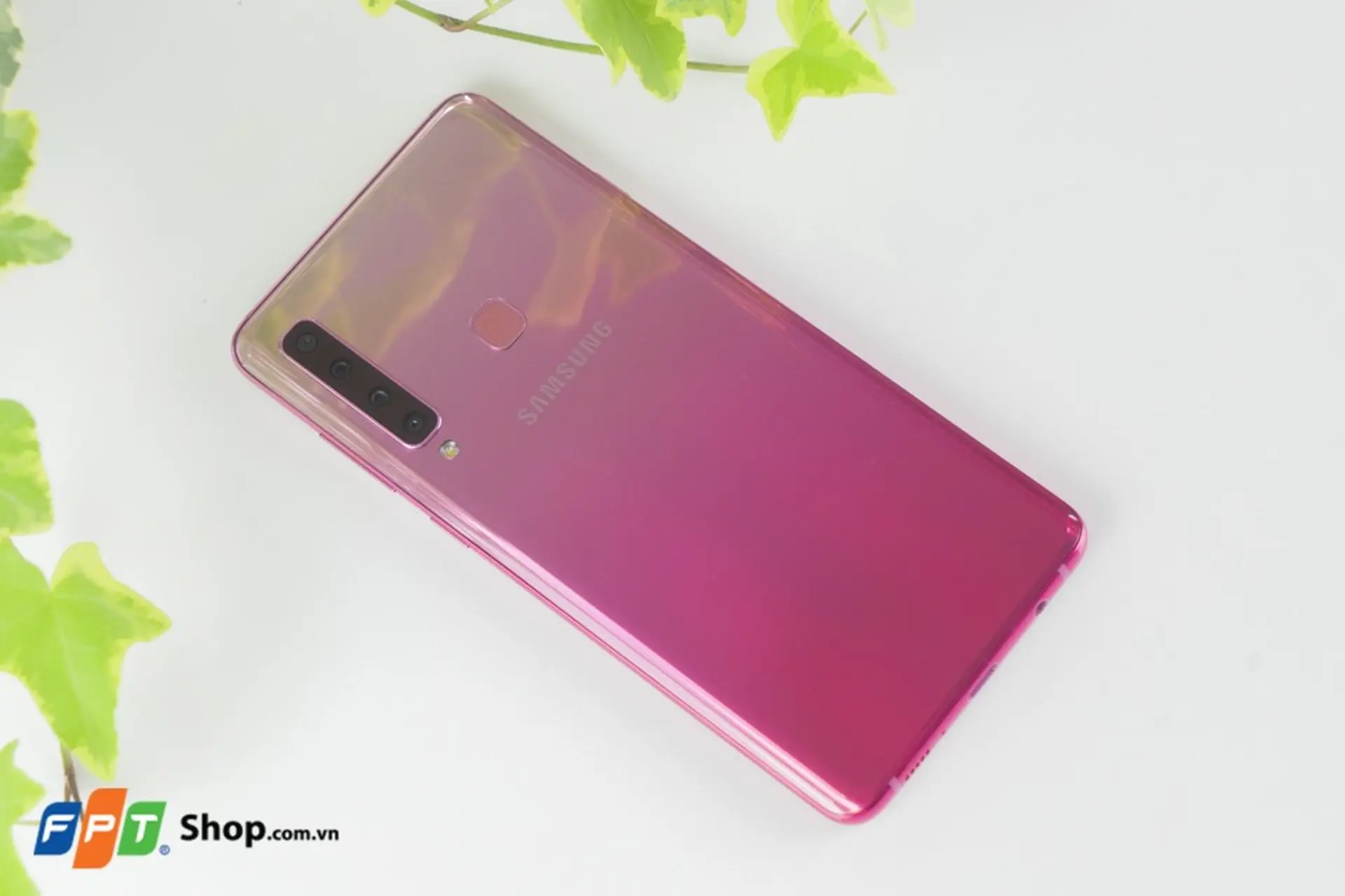 Trên tay Galaxy A9 2018 bản màu Bubblegum Pink nữ tính và cực kỳ quyến rũ