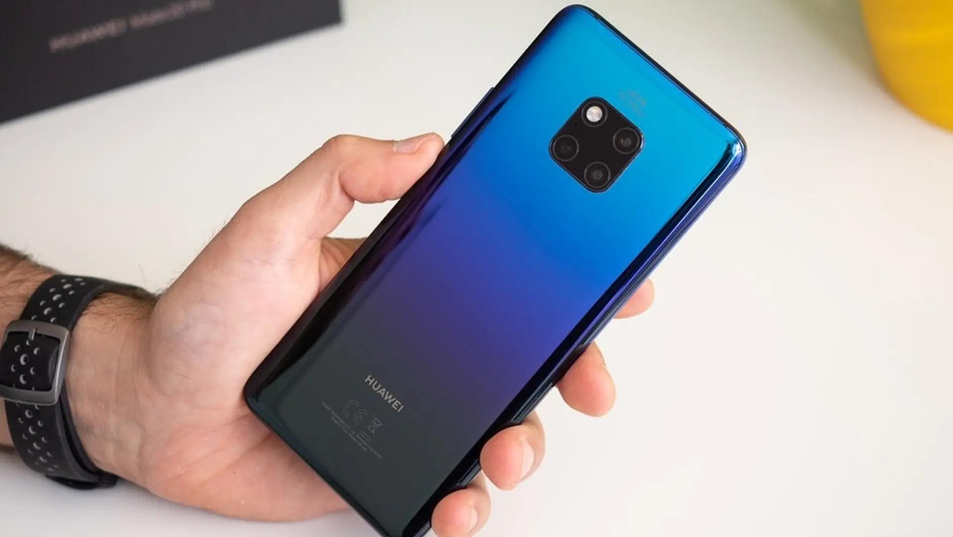 Tại châu Âu, Mate 20 Pro đã phá kỷ lục đặt trước của P20 Pro