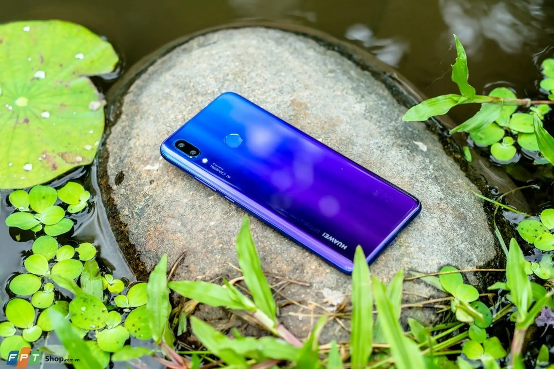 Huawei Nova 3 đang giảm giá 2 triệu, liệu có đáng mua?