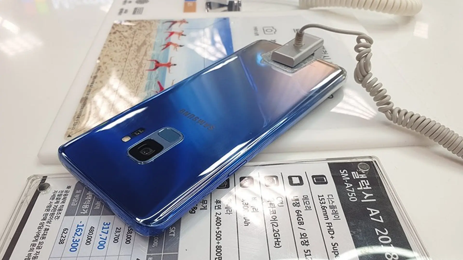 Galaxy S9 sắp có thêm phiên bản màu xanh Polaris Blue cực đẹp