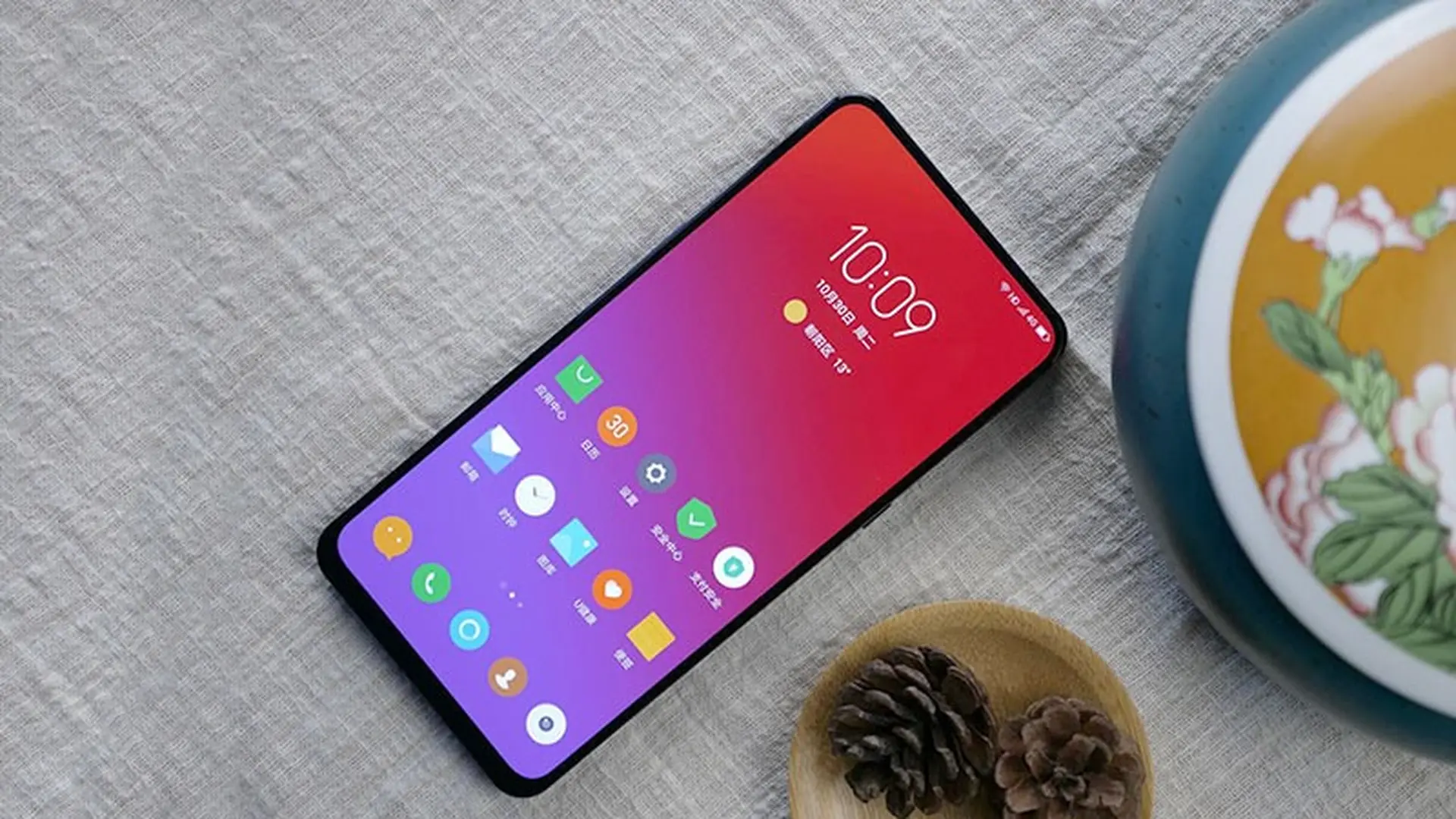 Trên tay Lenovo Z5 Pro: Thiết kế ấn tượng, camera trượt, Snapdragon 710, giá 287 USD