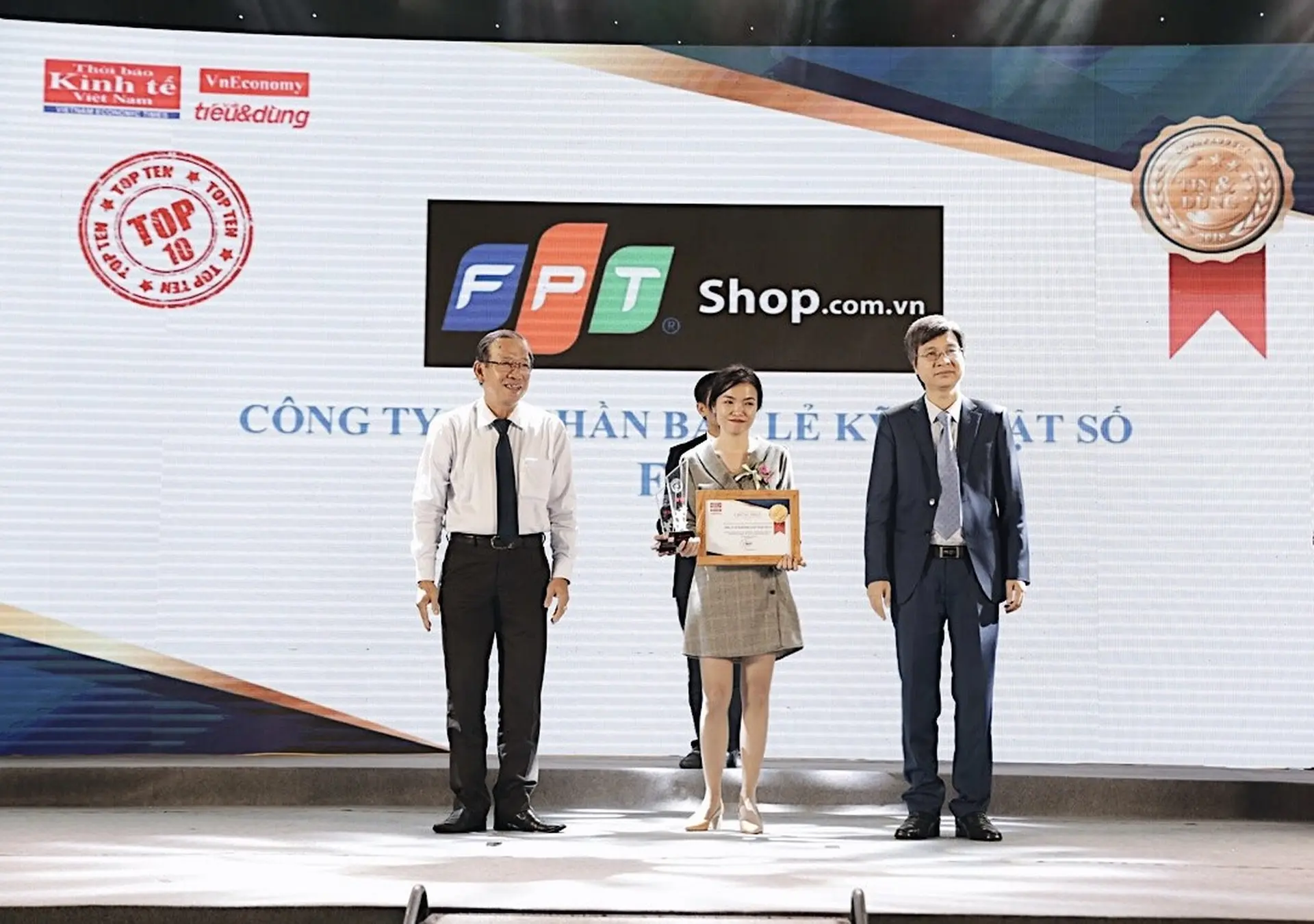 FPT Retail lọt Top 10 Sản phẩm – Dịch vụ Tin & Dùng 2018