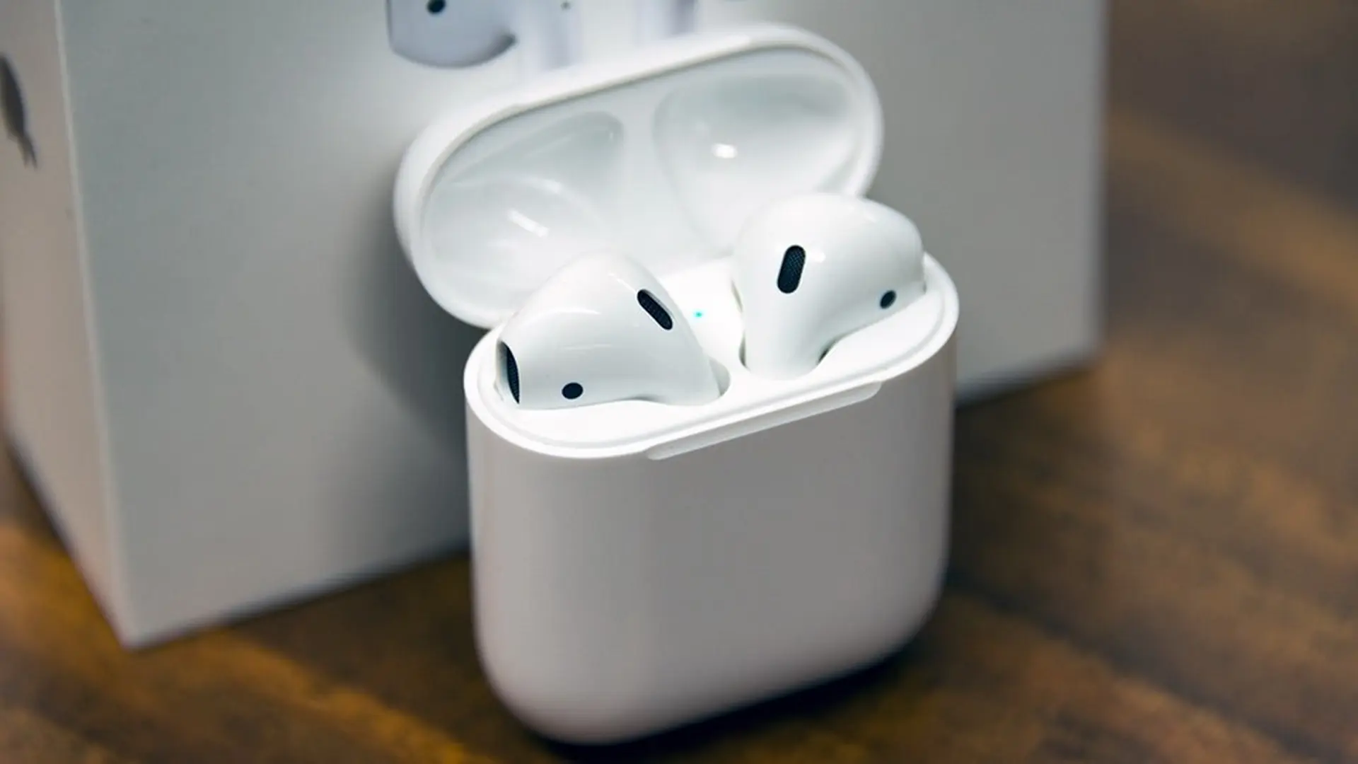 Tai nghe AirPods 2 sẽ sử dụng bluetooth 5G và cảm biến theo dõi sức khỏe