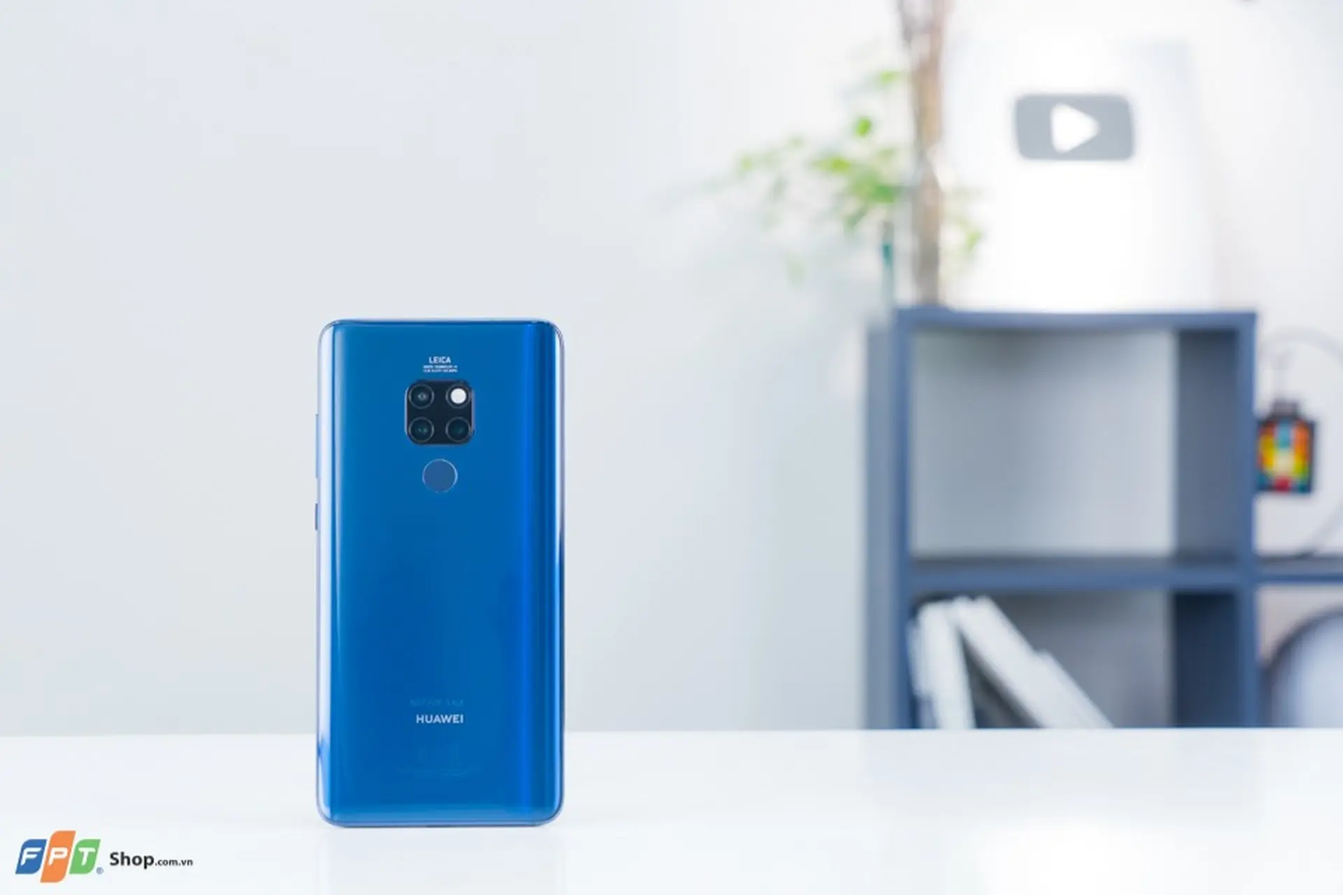 Huawei Mate 20 smartphone "ngon, bổ, rẻ" bị lãng quên