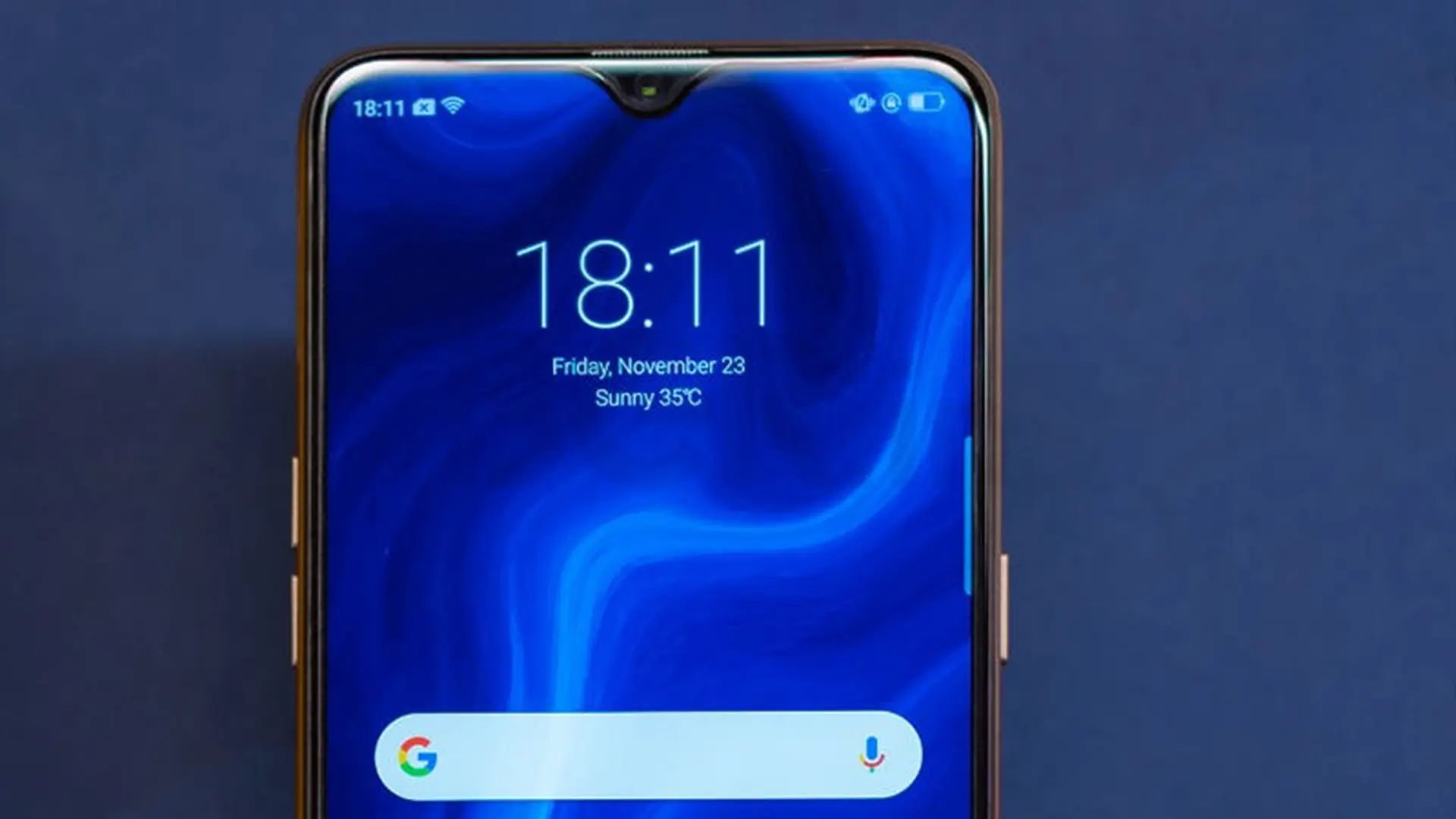 Xiaomi Play bất ngờ lộ poster quảng cáo với màn hình “giọt nước”, ra mắt ngày 24/12