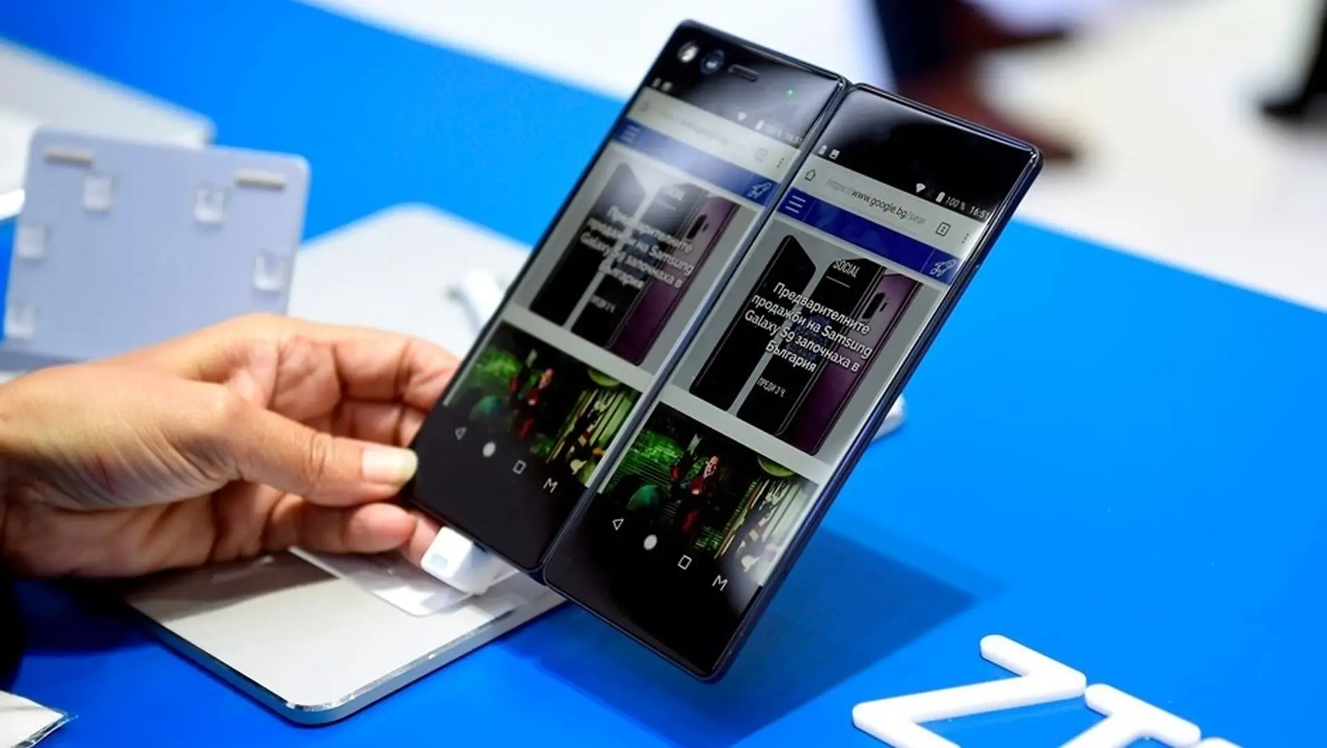 Đây là 2 mẫu smartphone màn hình gập mà ZTE đang phát triển