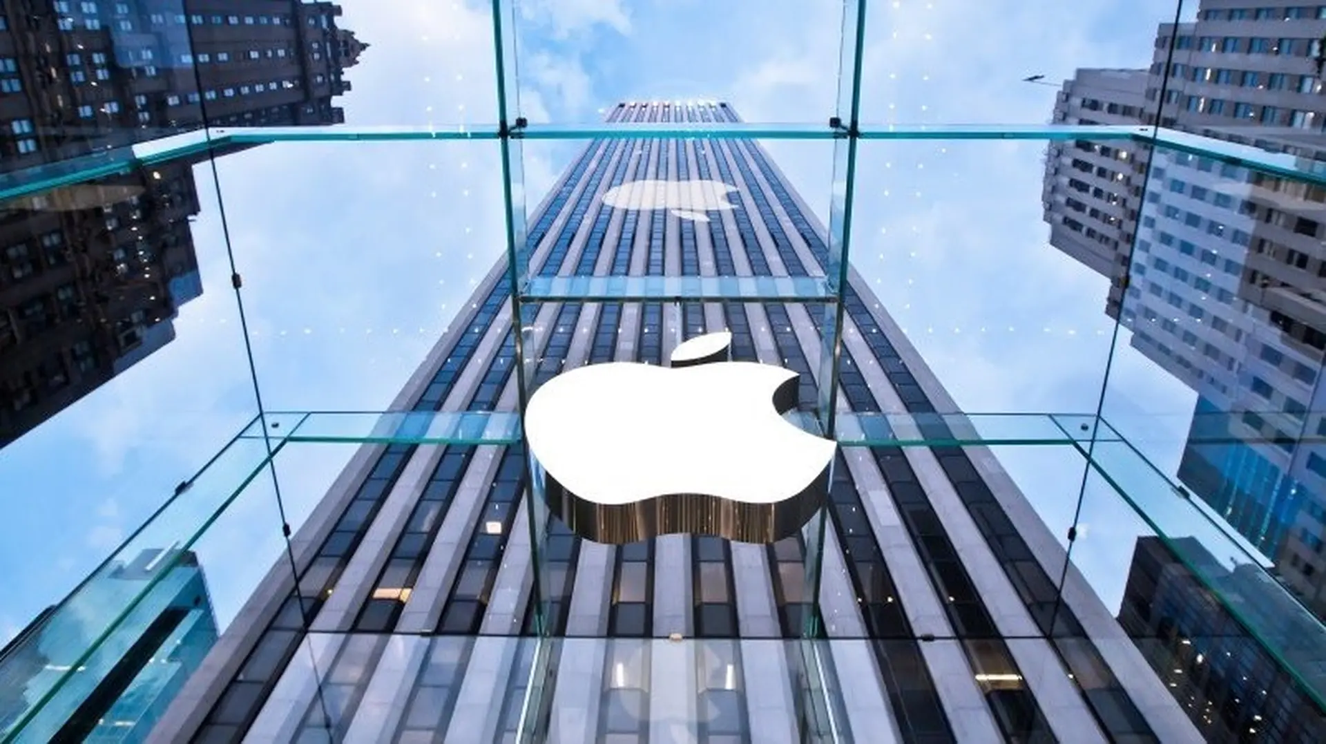 Giá cổ phiếu Apple tăng mạnh nhất trong ngày, kể từ 5 năm trở lại đây