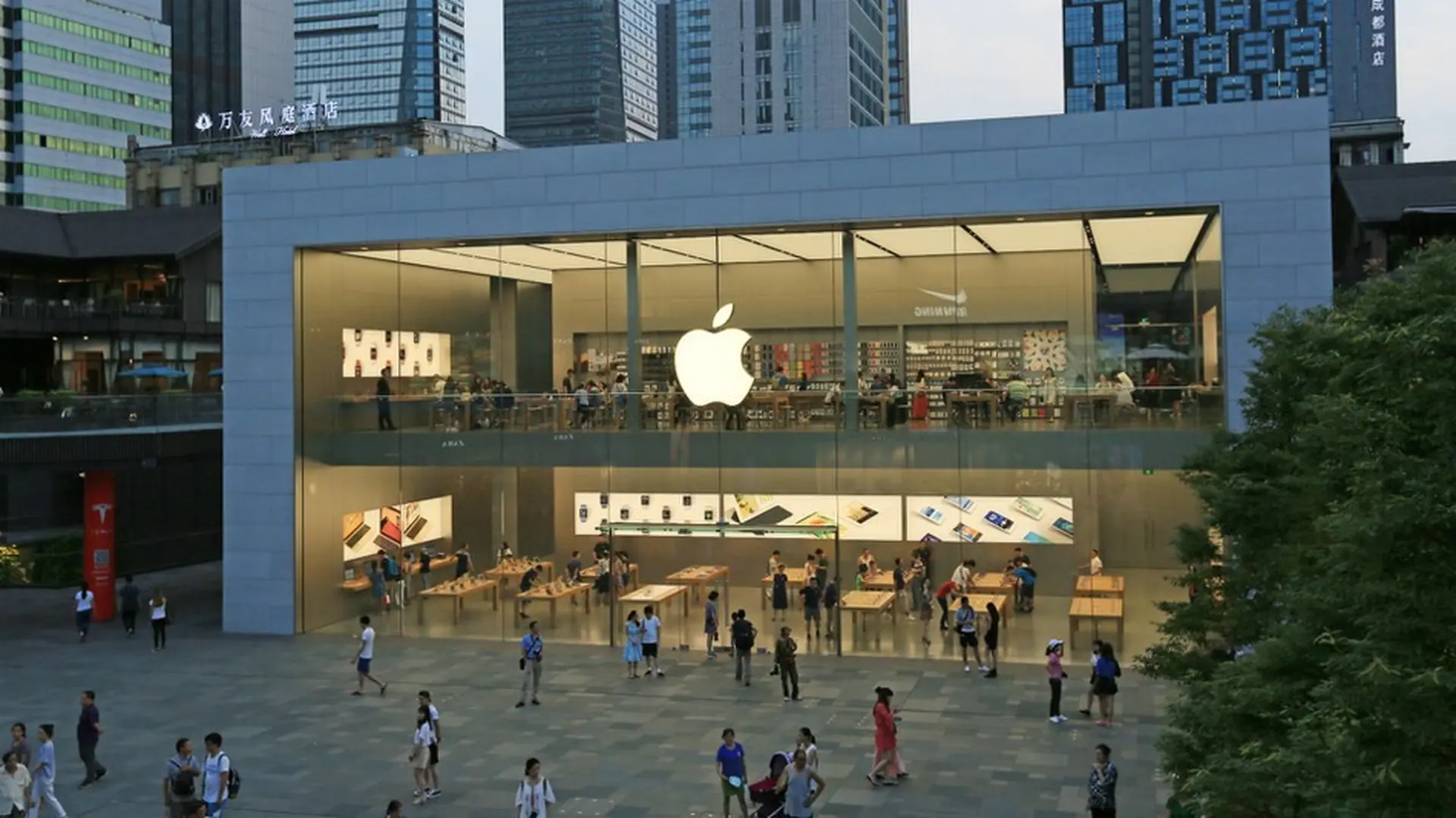 “Đầu tư vào chính mình”, Apple mất 9 tỷ USD trong năm nay