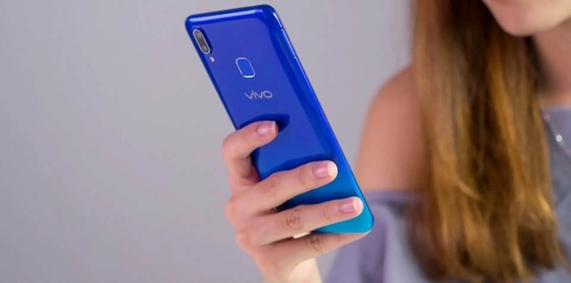 Mở hộp Vivo Y91: Màn hình tràn viền "giọt nước", mặt lưng gradient đổi màu, pin 4.030mAh