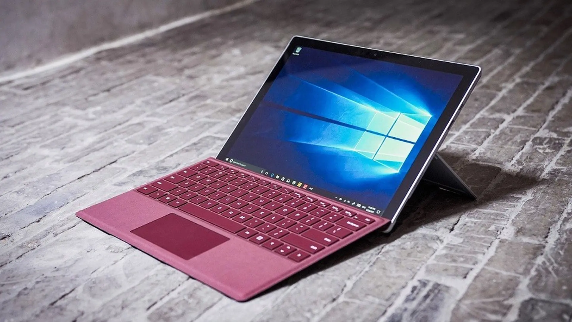 Microsoft sẽ ra mắt hệ điều hành Window 10 Lite để tối ưu cho thiết bị lai và cấu hình thấp