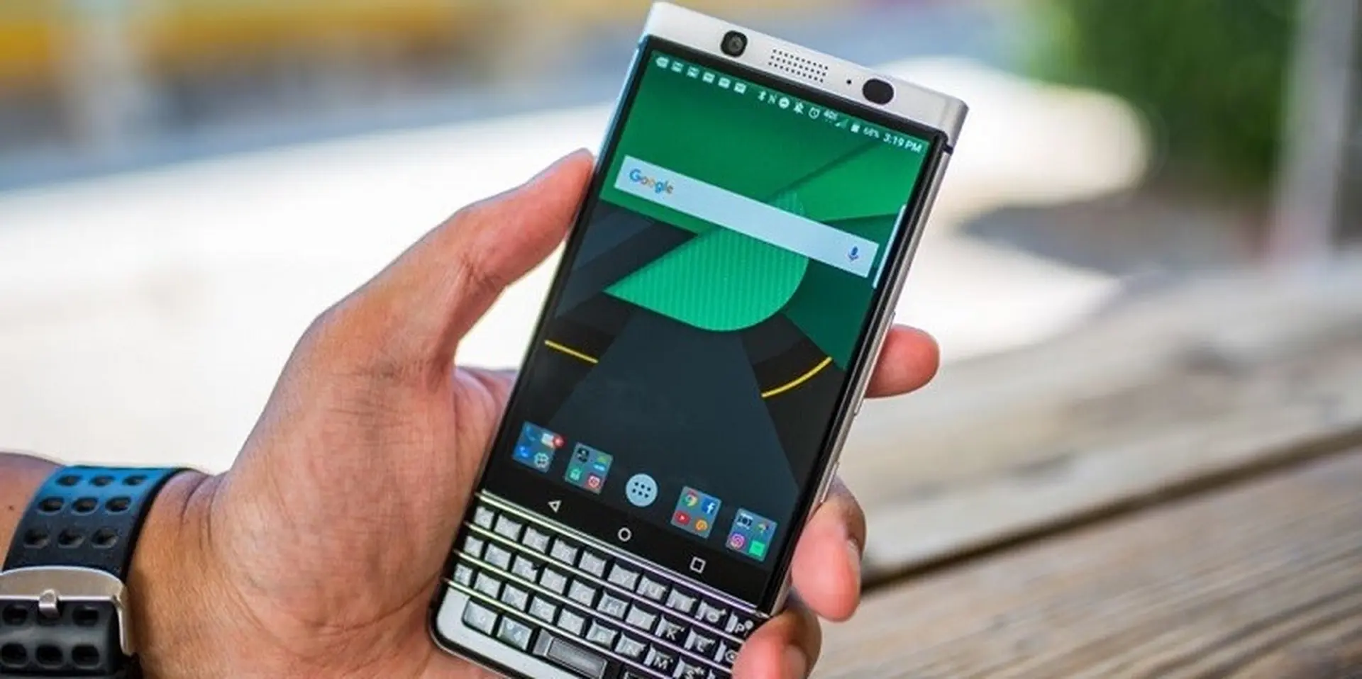 BlackBerry chuẩn bị mắt 2 smartphone mới