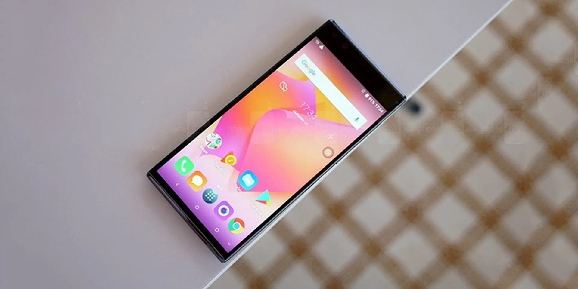 [CES 2018] Trên tay Alcatel 5 Series: Flagship với giá dưới 300 USD