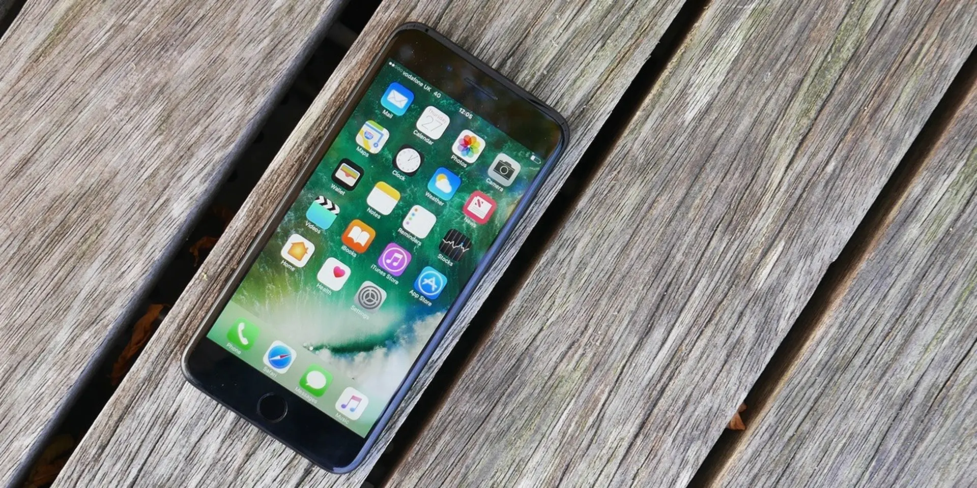 OPPO R9s dẫn đầu, iPhone 7 Plus đứng thứ 2 về doanh số tại thị trường lớn nhất thế giới