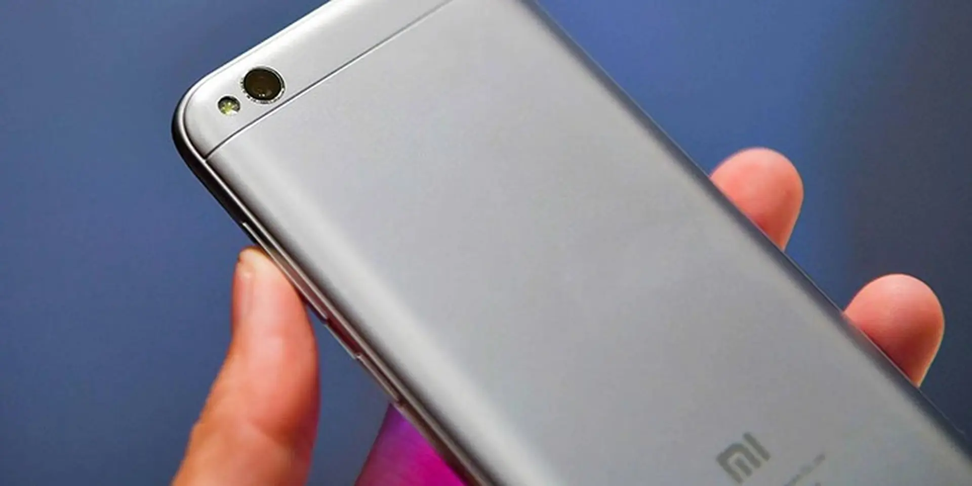 Trên tay Xiaomi Redmi 5A tại Việt Nam: cấu hình tốt, giá siêu rẻ