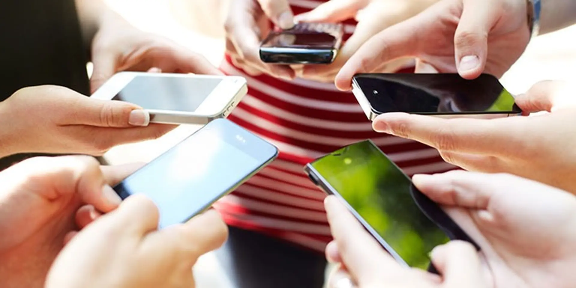 Tại sao smartphone lại chậm dần theo thời gian? Cách giải quyết ra sao?