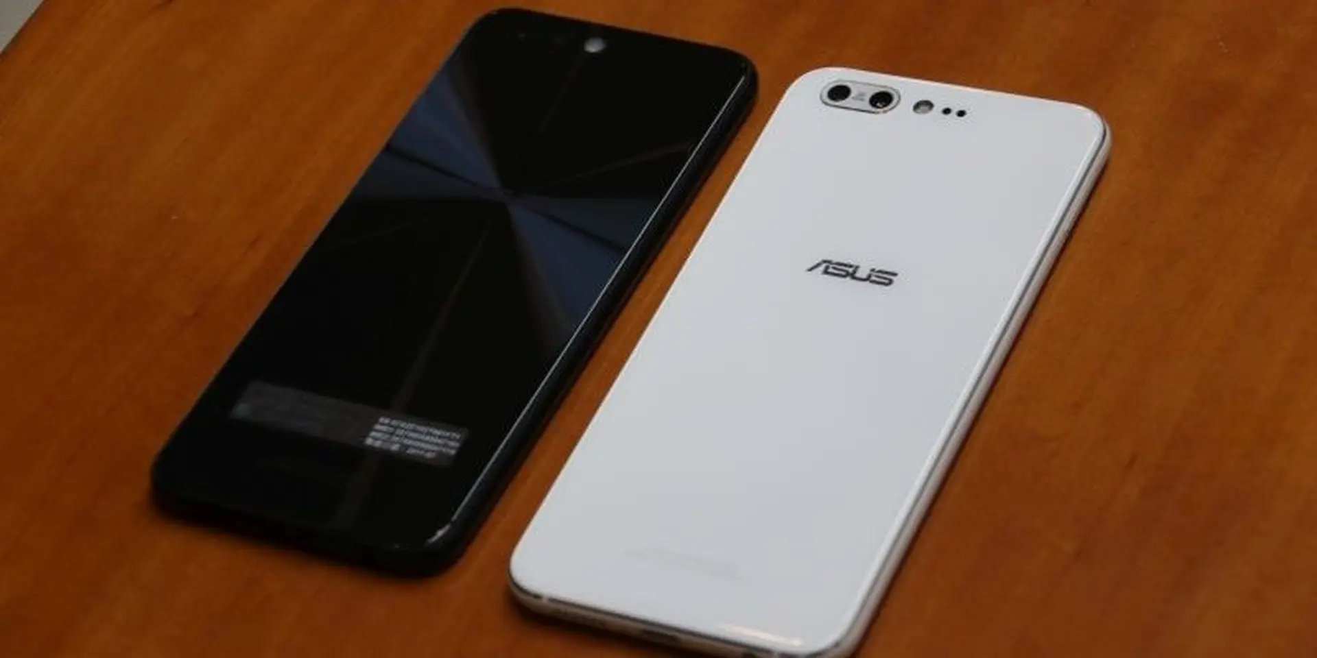 Zenfone 5 Lite rò rỉ hình ảnh thực tế, xác nhận thiết kế của sản phẩm