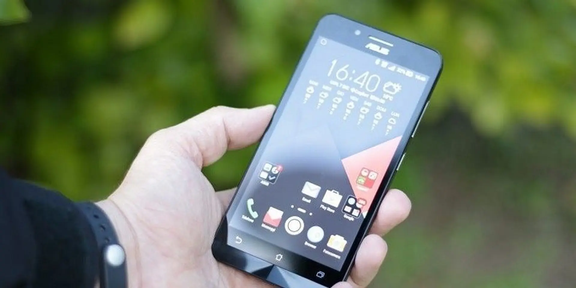 Xuất hiện smartphone giá rẻ của ASUS chạy Android Go Oreo