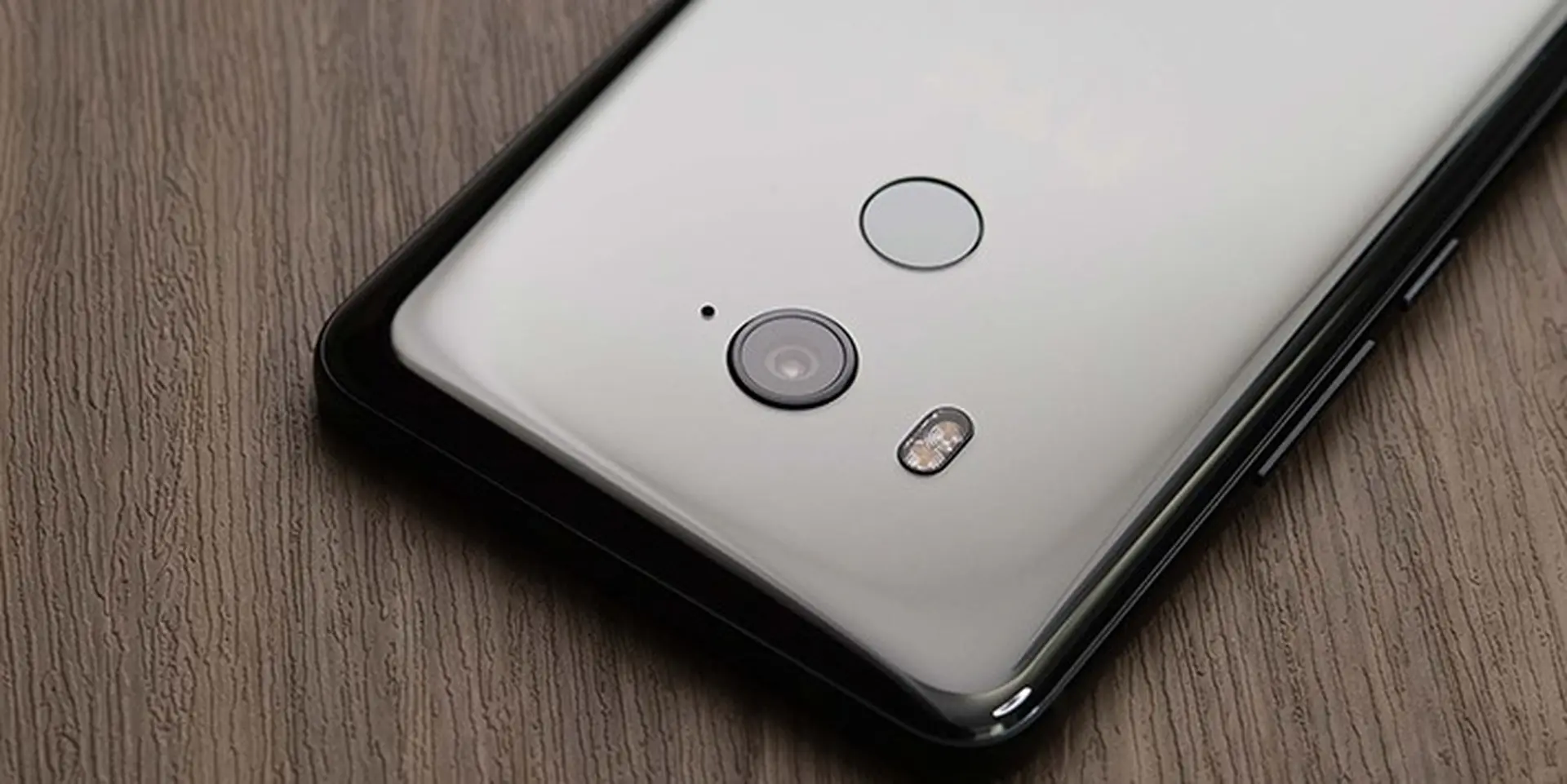 Đánh giá chi tiết camera HTC U11+: hoàn hảo trong cả chụp ảnh và quay video