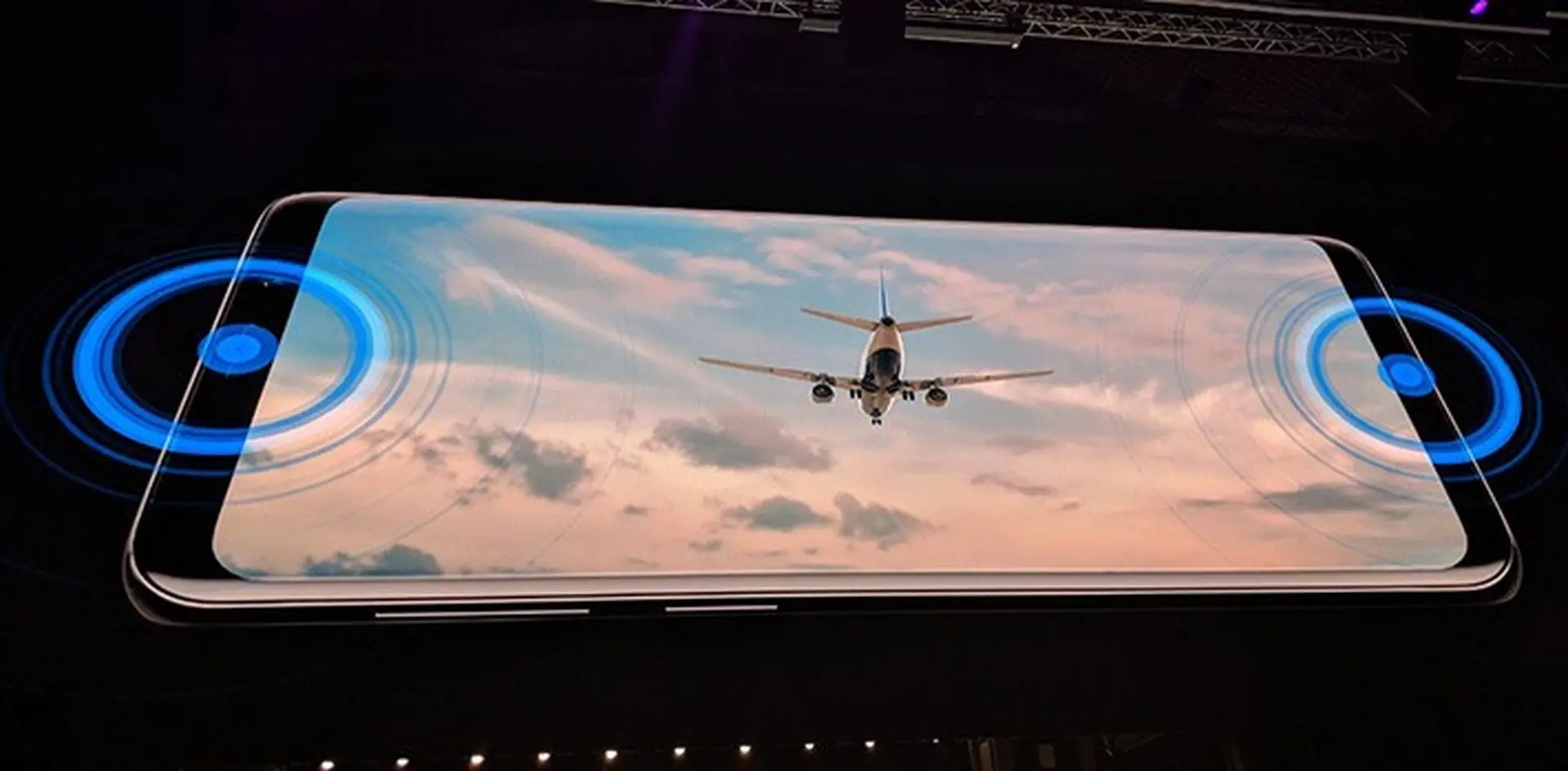 Lần đầu tiên Galaxy S9/S9+ được trang bị loa kép chuẩn Dolby Atmos